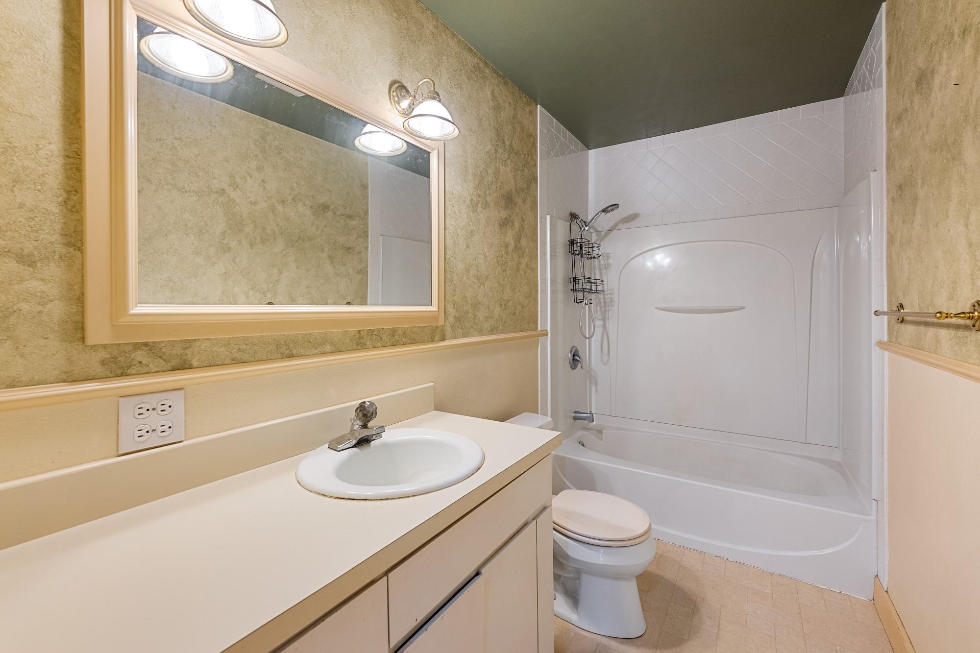 3924 E 28th Ave - Photo 17