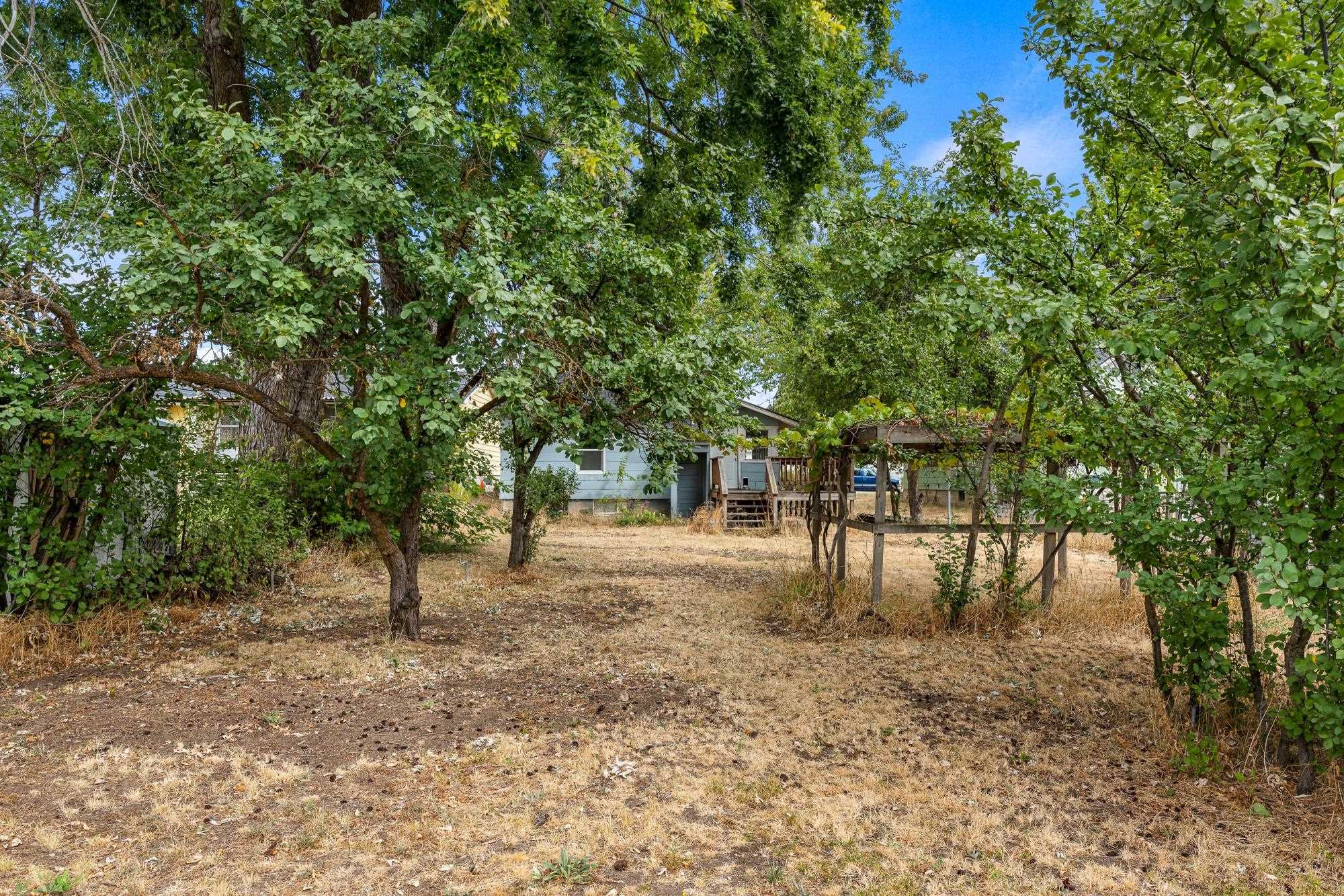 3924 E 28th Ave - Photo 25