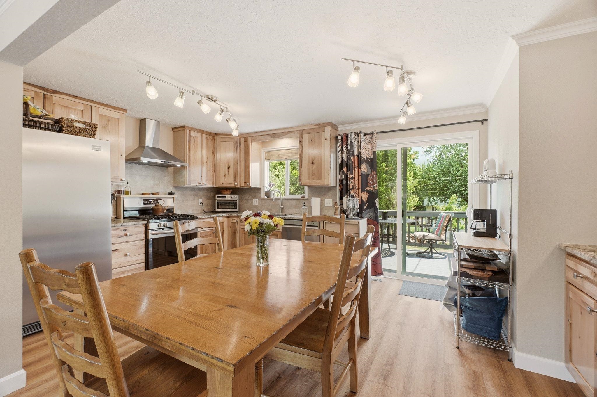 414 N Sherman Ave - Photo 8
