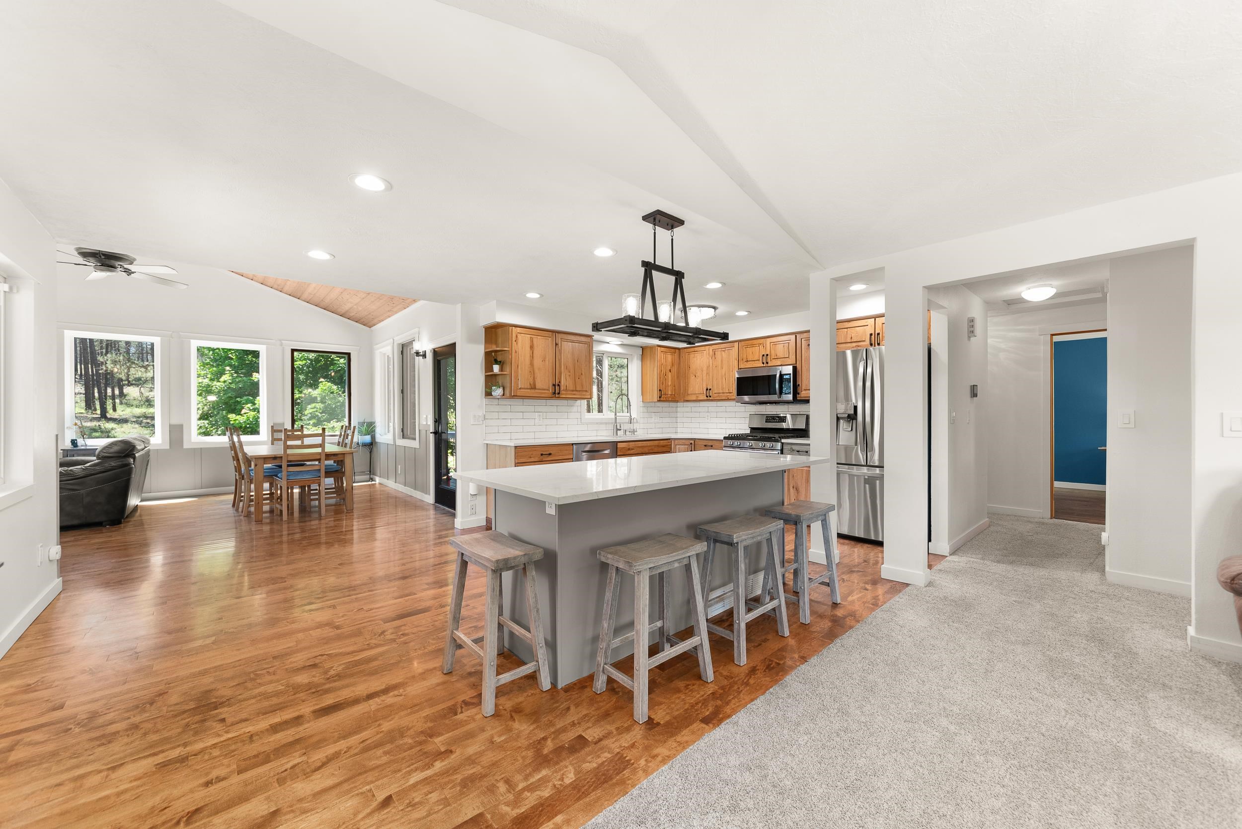 9427 N Riverside Park Dr - Photo 4