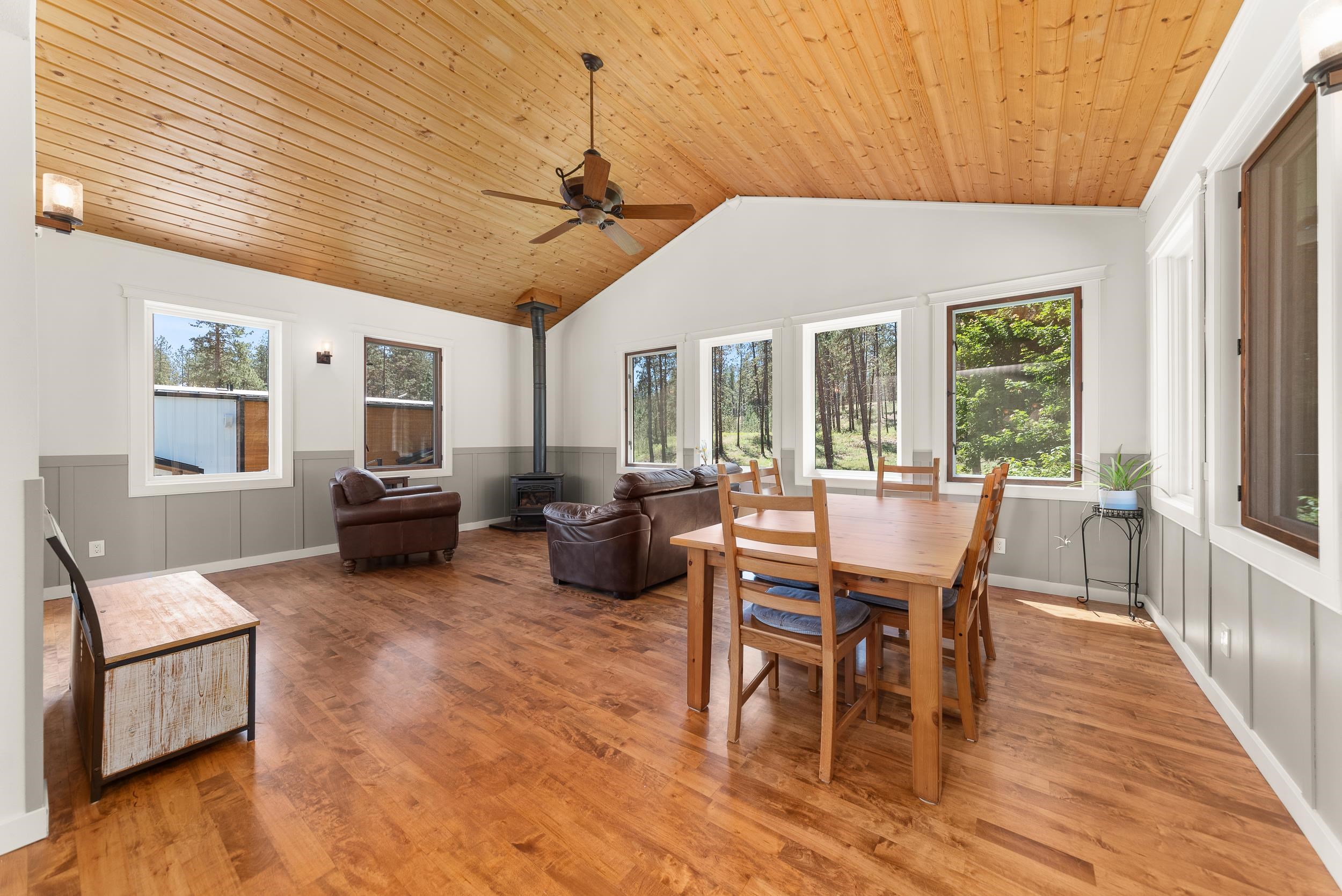 9427 N Riverside Park Dr - Photo 6
