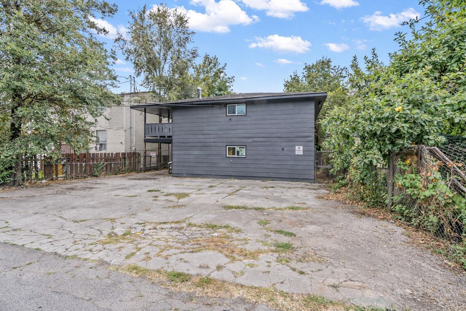 943 E Augusta Ave - Photo 8
