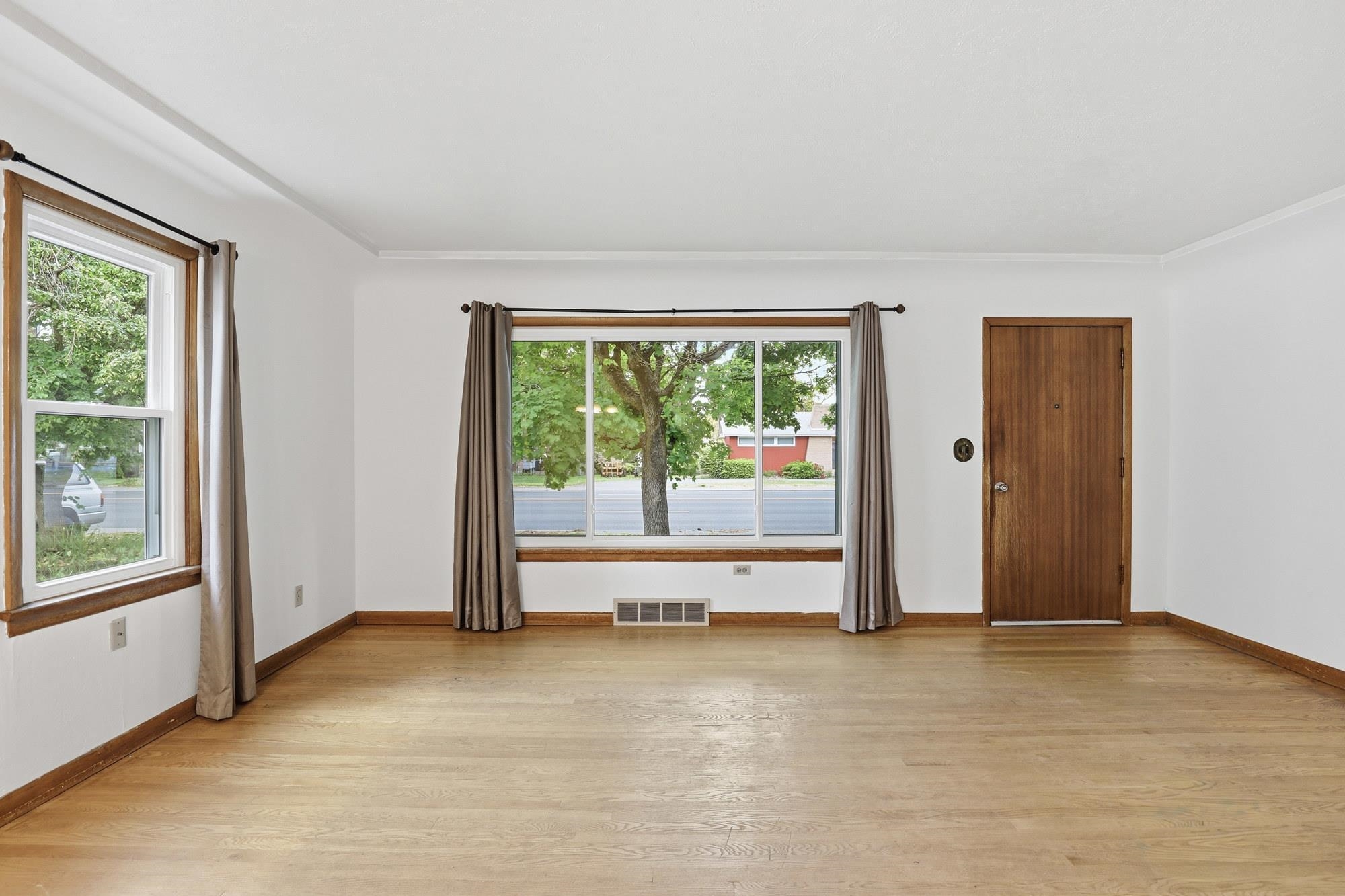 5418 N Monroe St - Photo 4