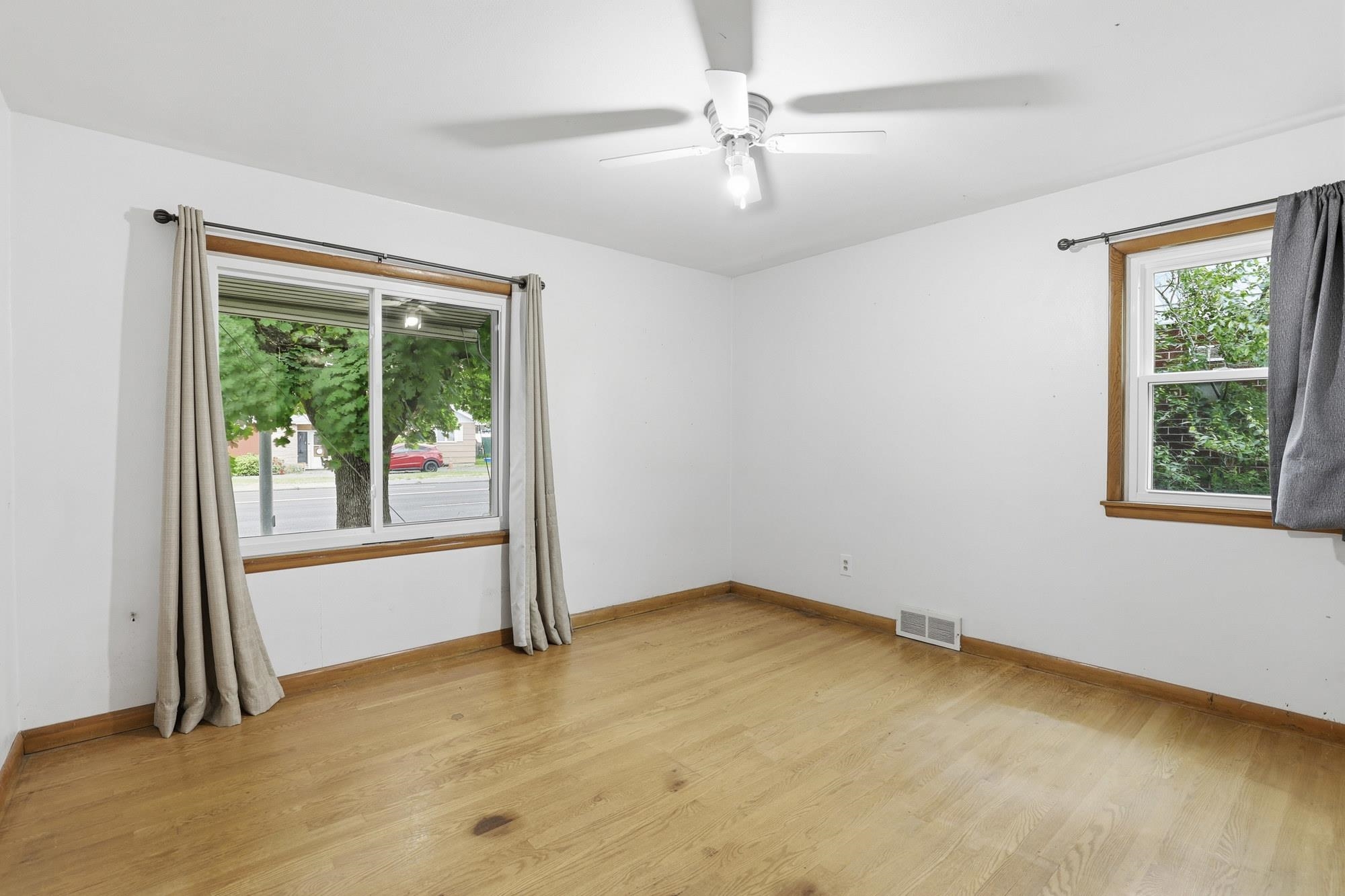 5418 N Monroe St - Photo 15