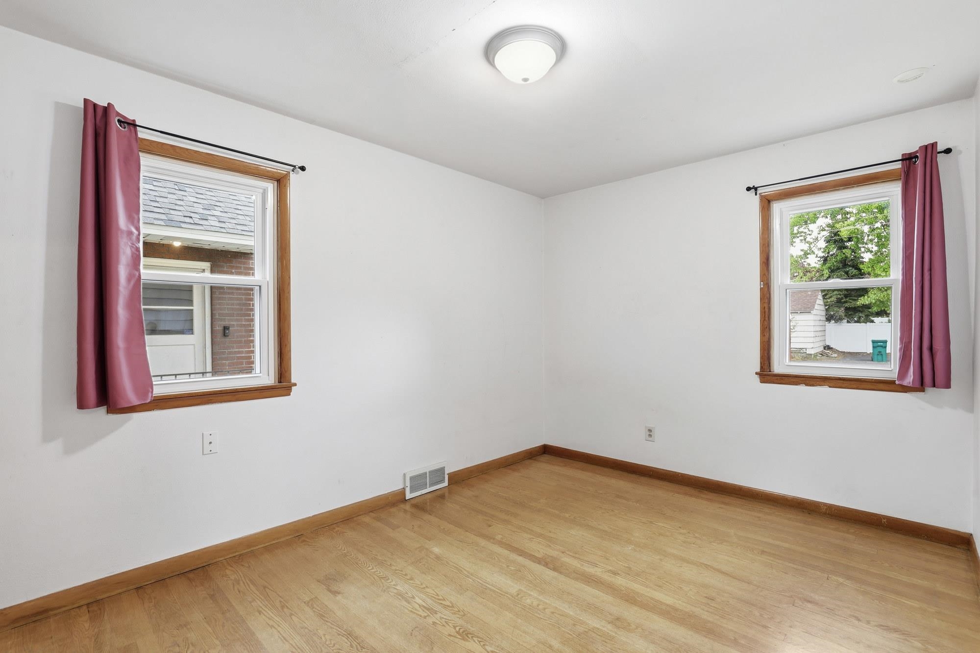 5418 N Monroe St - Photo 16