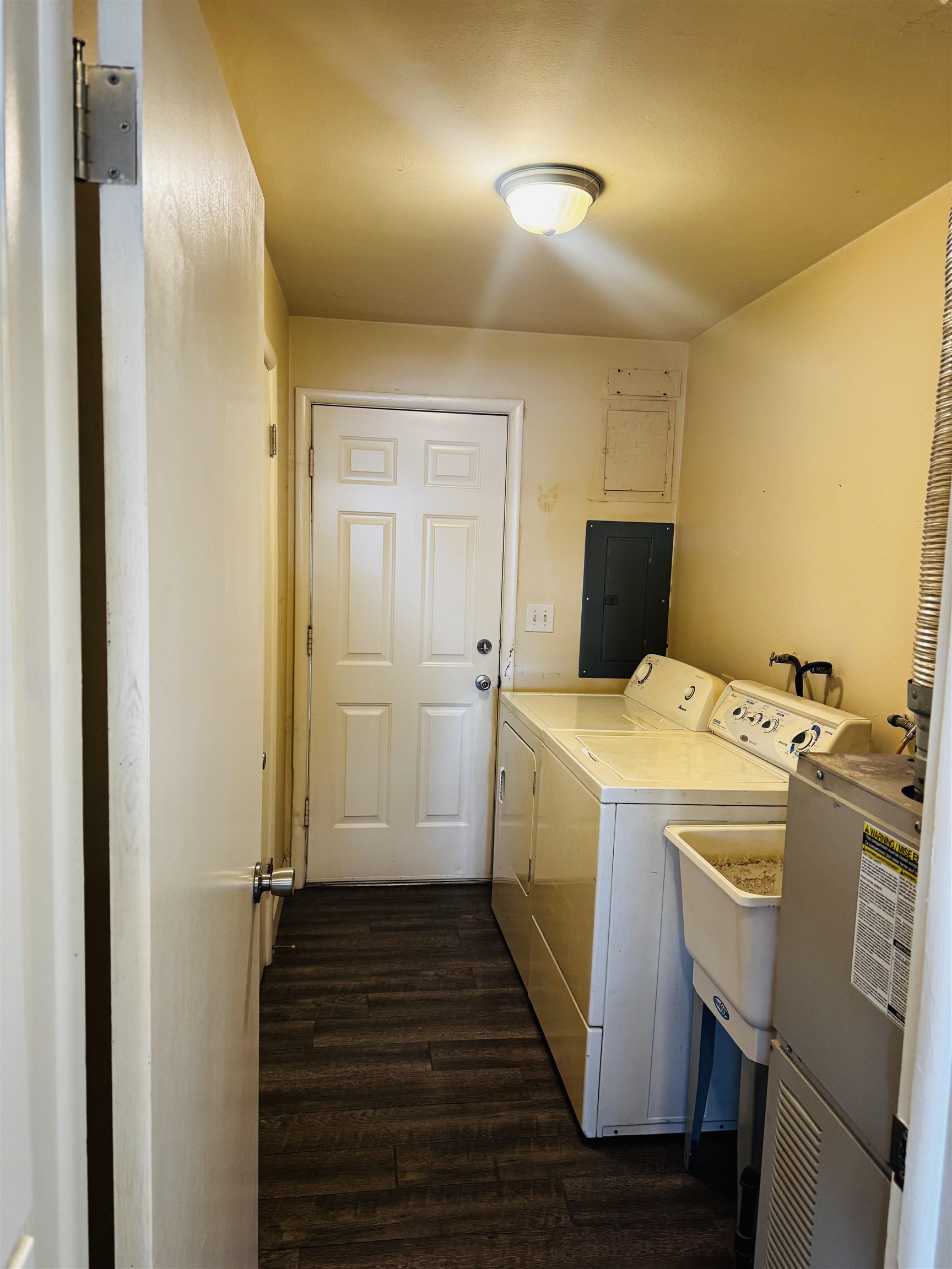 2927 E HOFFMAN St - Photo 8