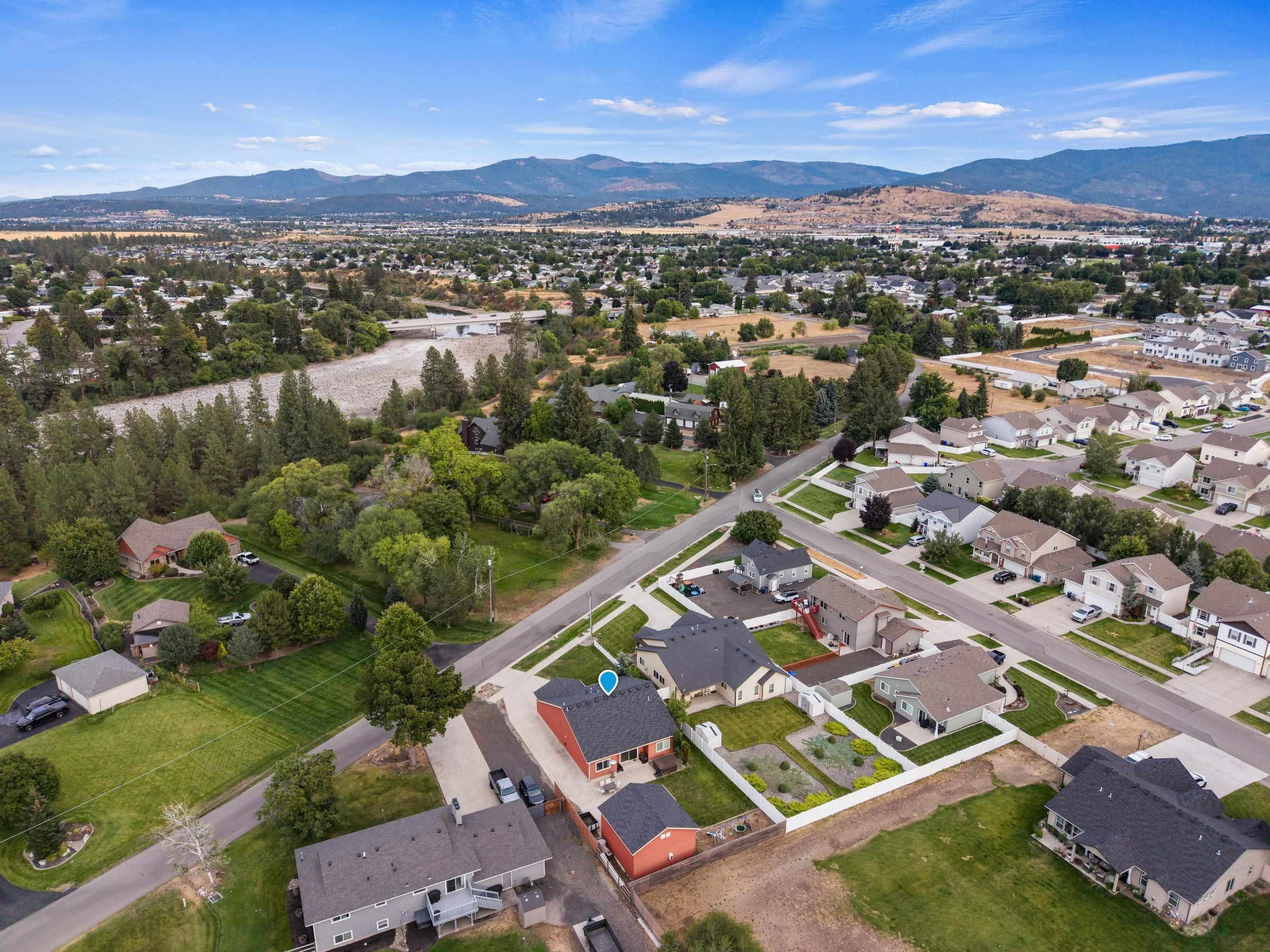 18212 E Riverway Ave - Photo 32