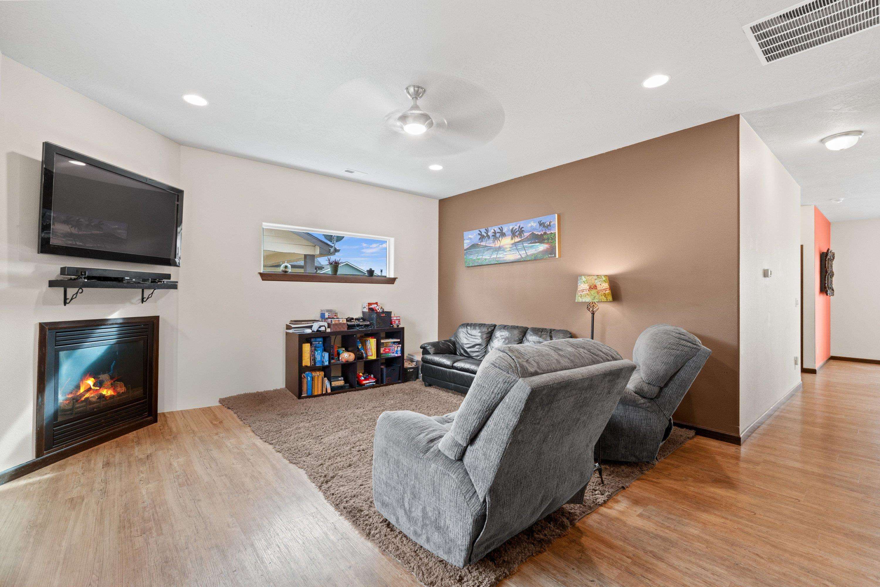 18212 E Riverway Ave - Photo 6
