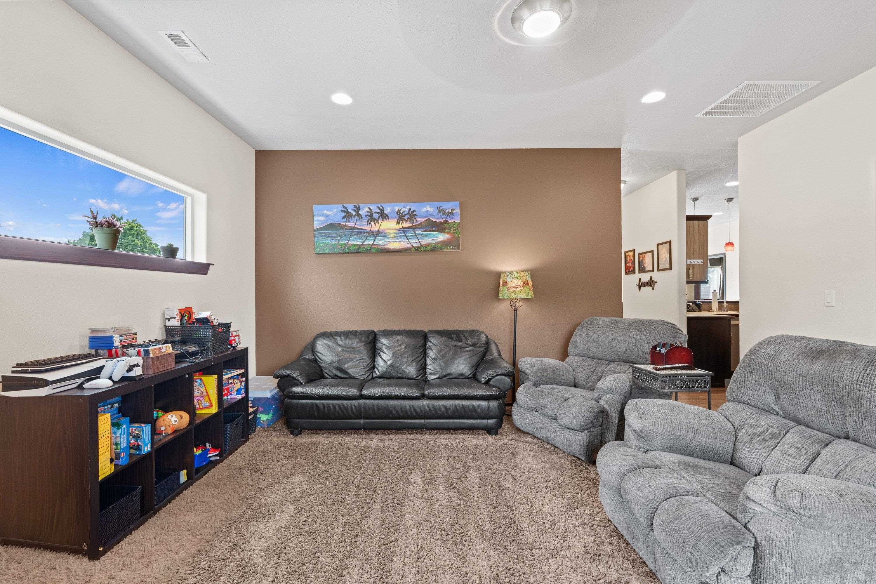 18212 E Riverway Ave - Photo 7
