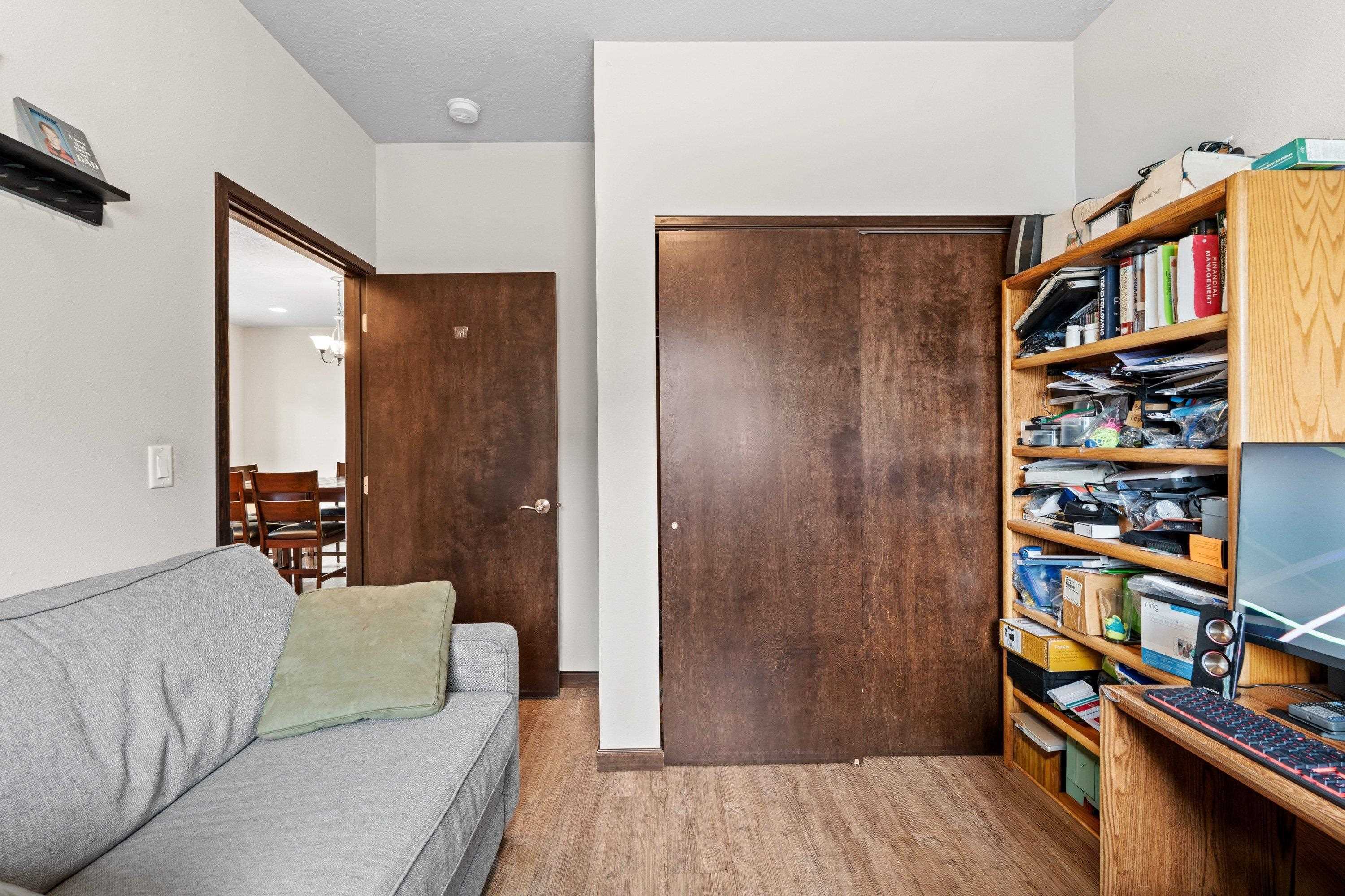 18212 E Riverway Ave - Photo 19