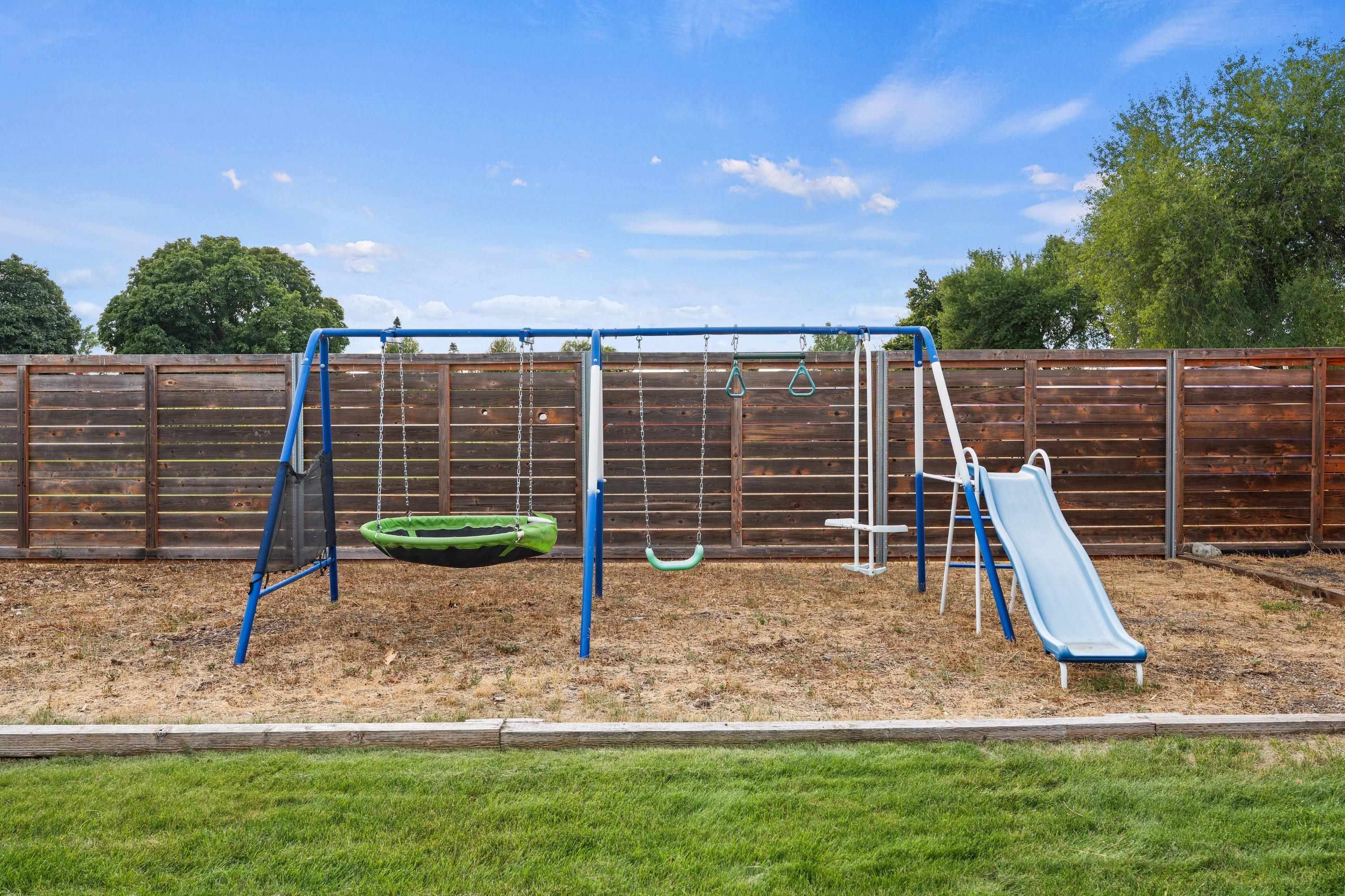 18212 E Riverway Ave - Photo 24