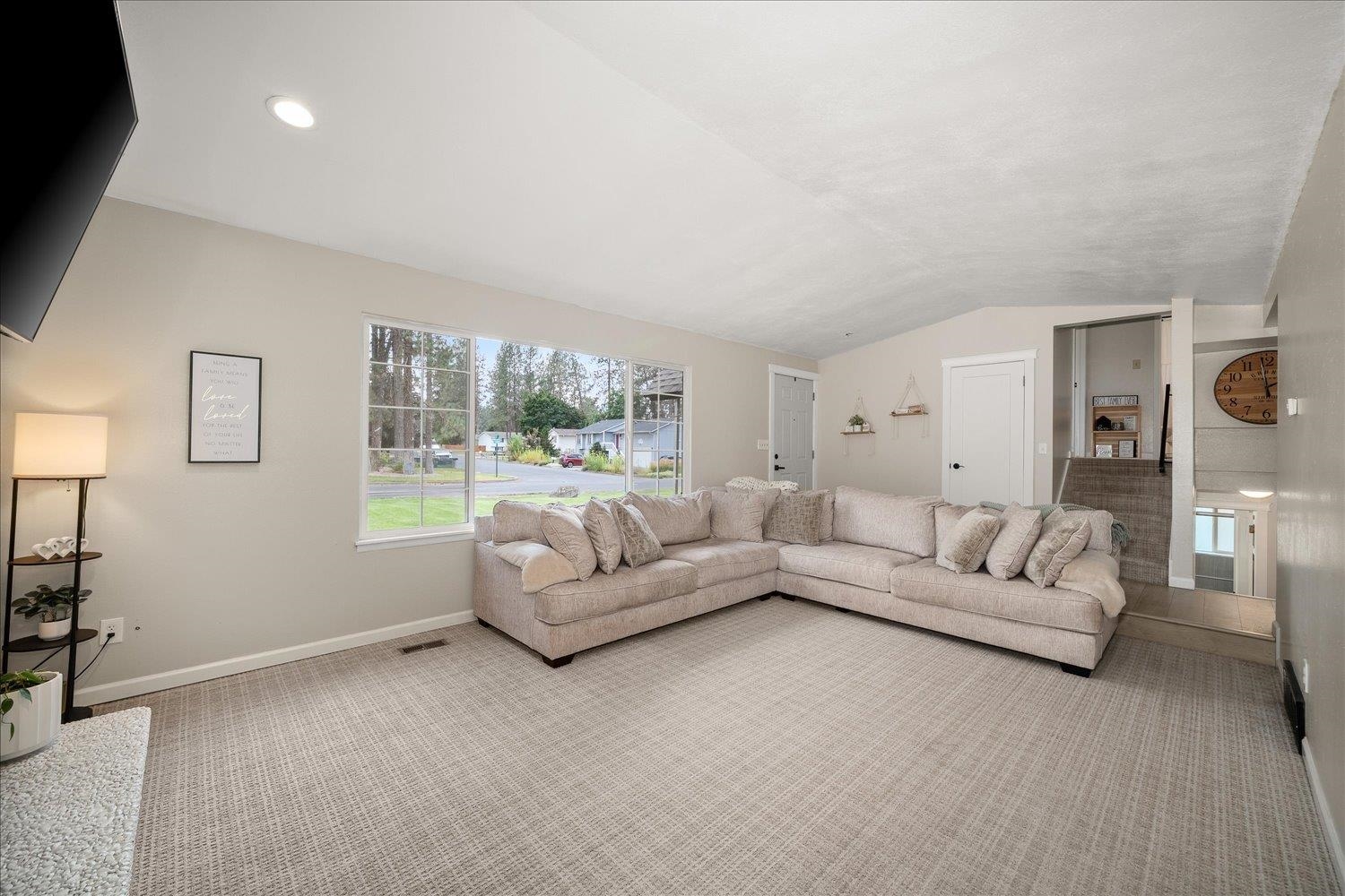 4007 E Moody Rd - Photo 4