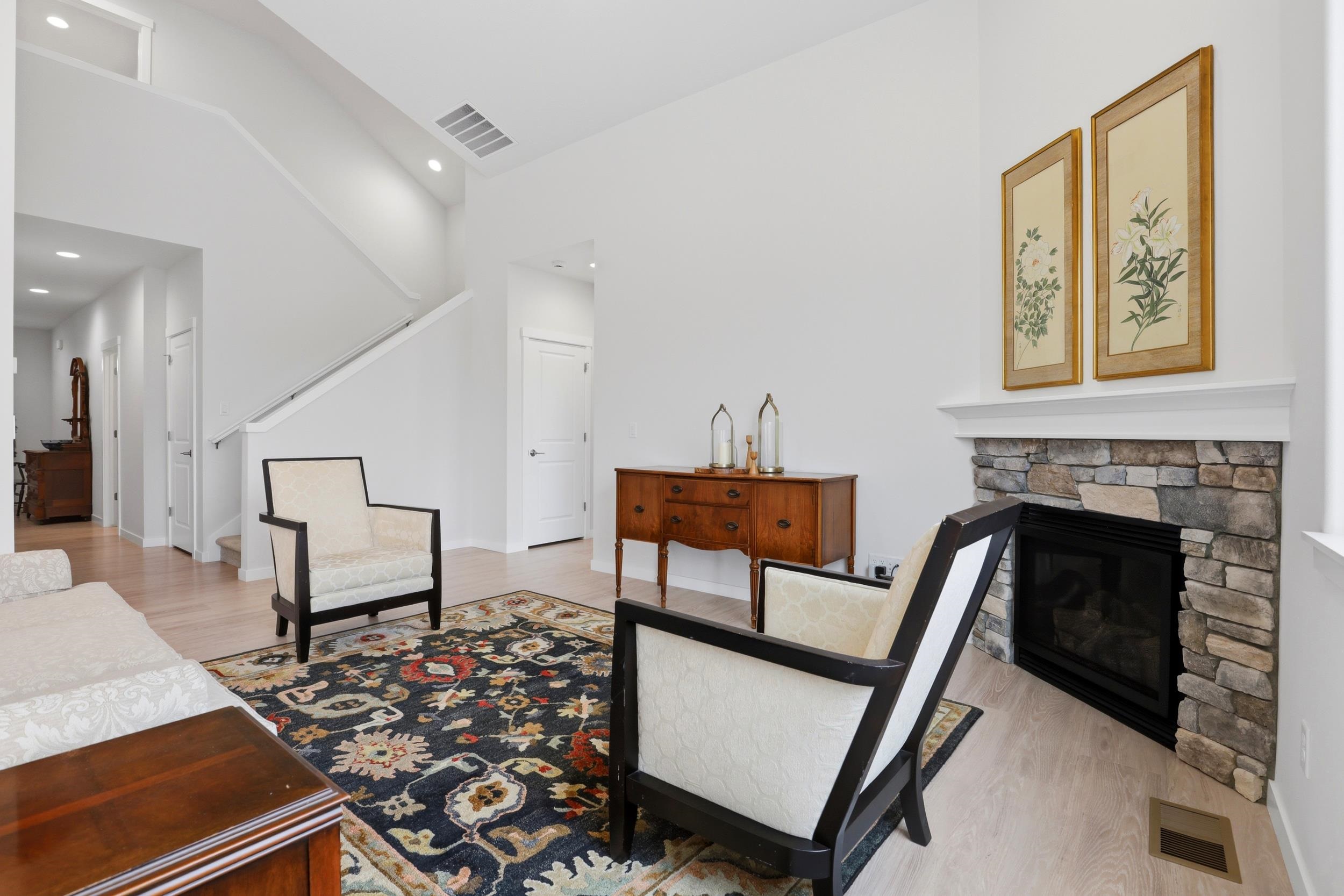 2299 N Forest Ridge St - Photo 4