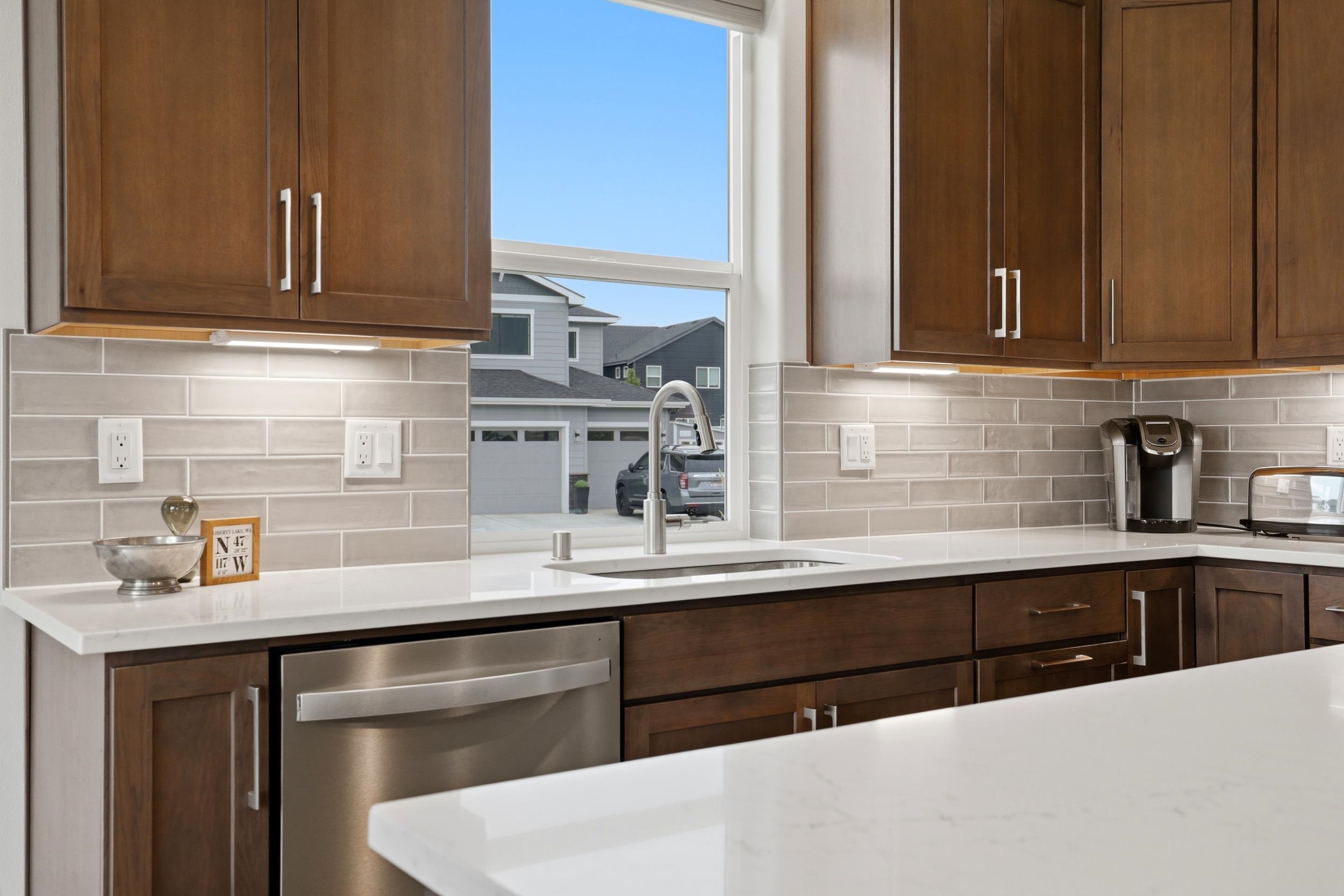 2299 N Forest Ridge St - Photo 9
