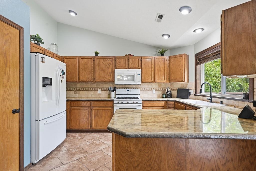 4201 E 33rd Ave - Photo 10