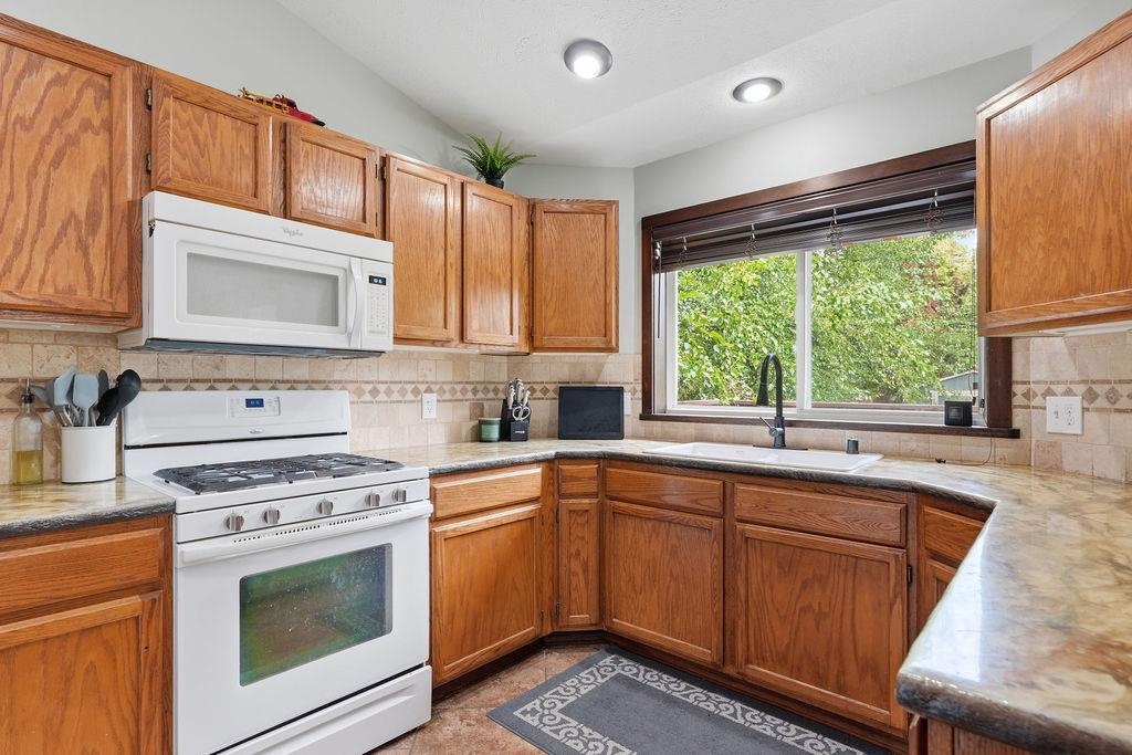 4201 E 33rd Ave - Photo 14