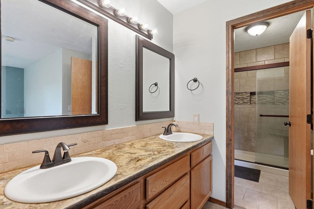 4201 E 33rd Ave - Photo 27