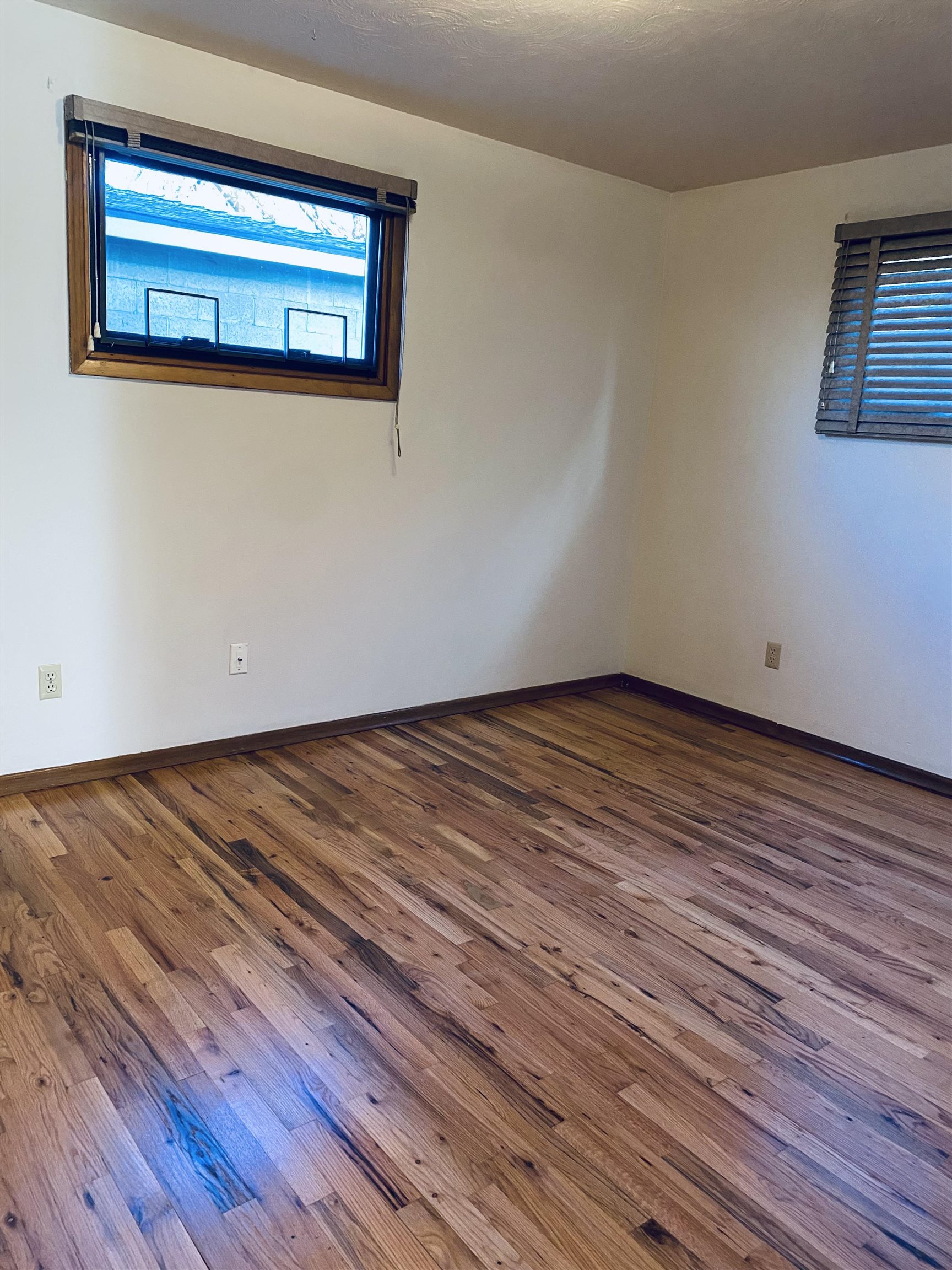 33 E DALTON Ave - Photo 4