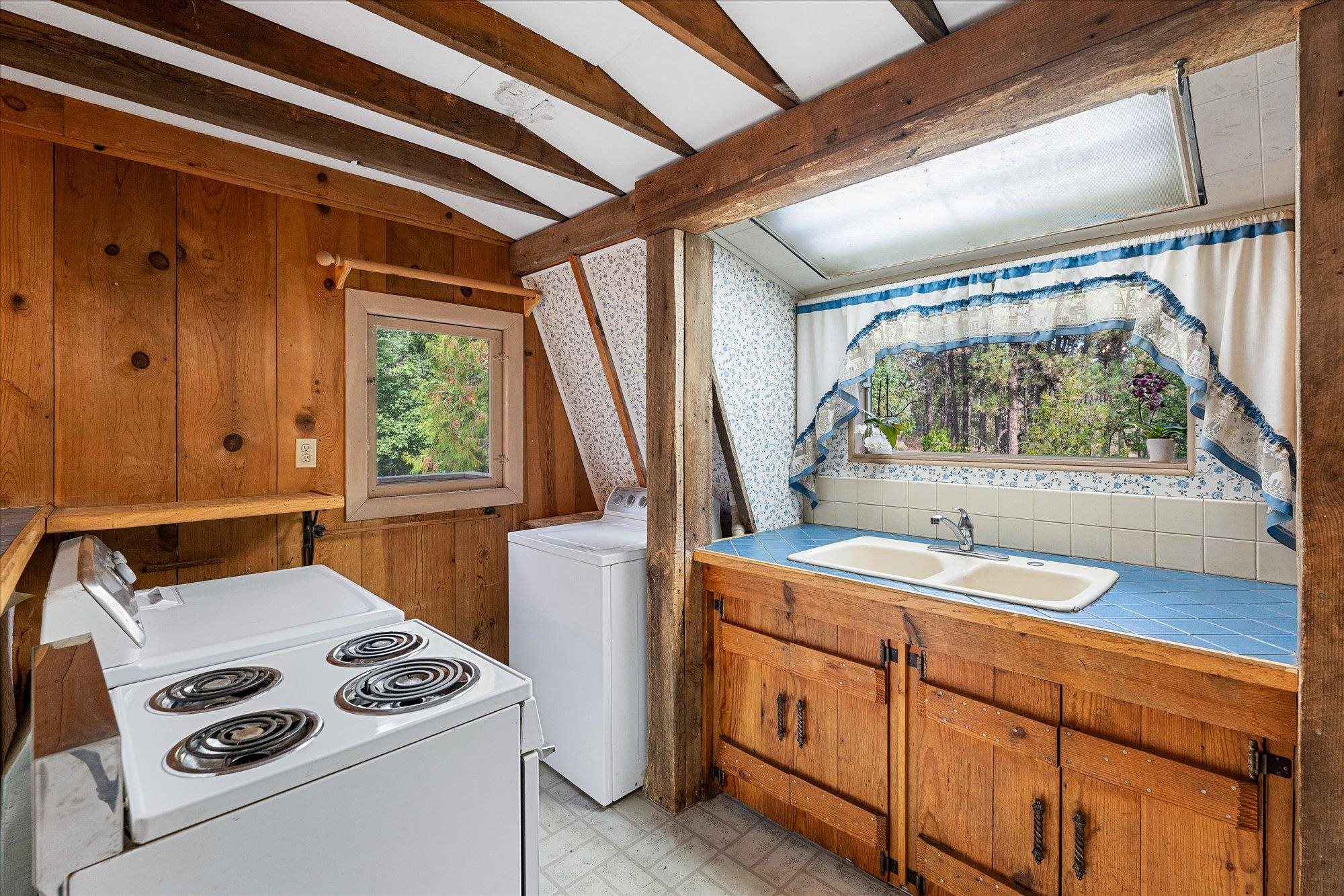 12717 S Spotted Rd - Photo 8