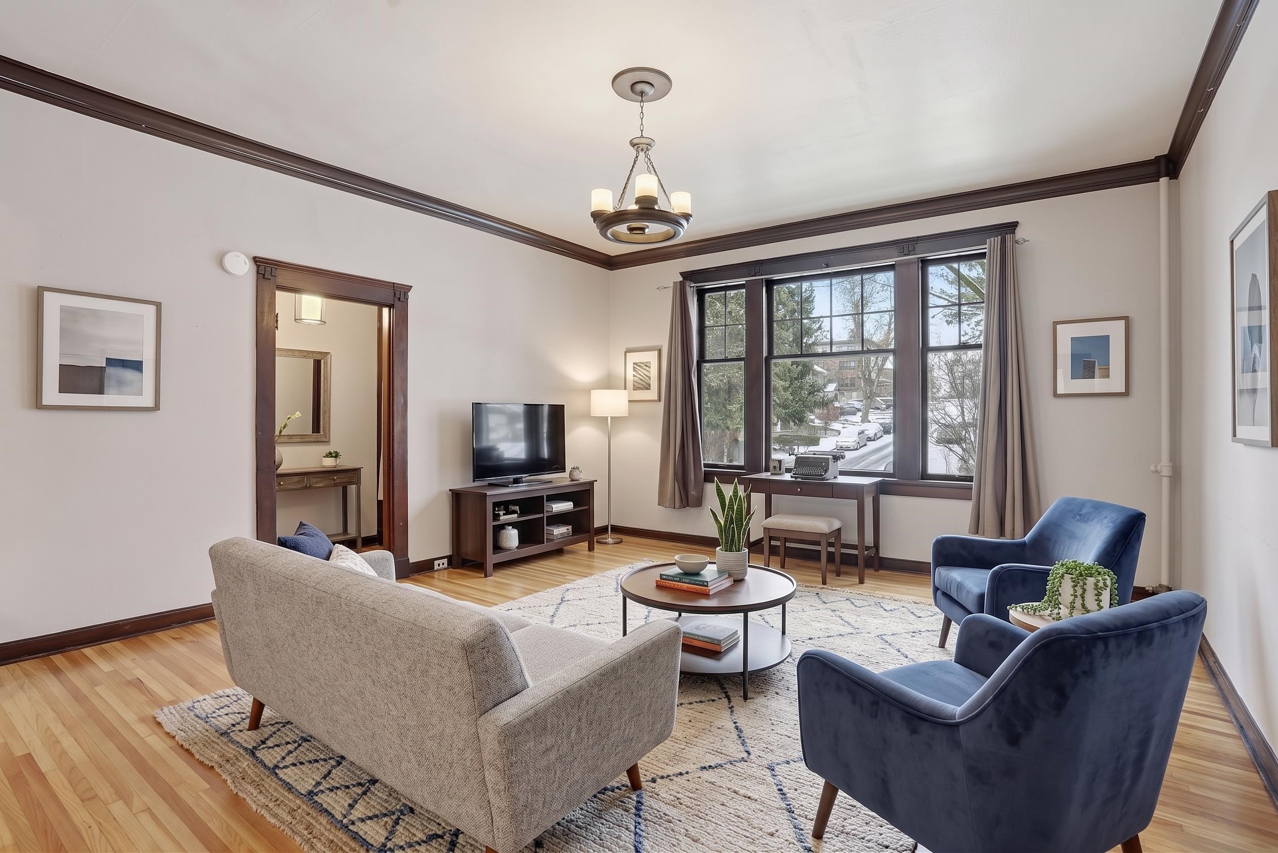 1403 W 5th Ave - Photo 5