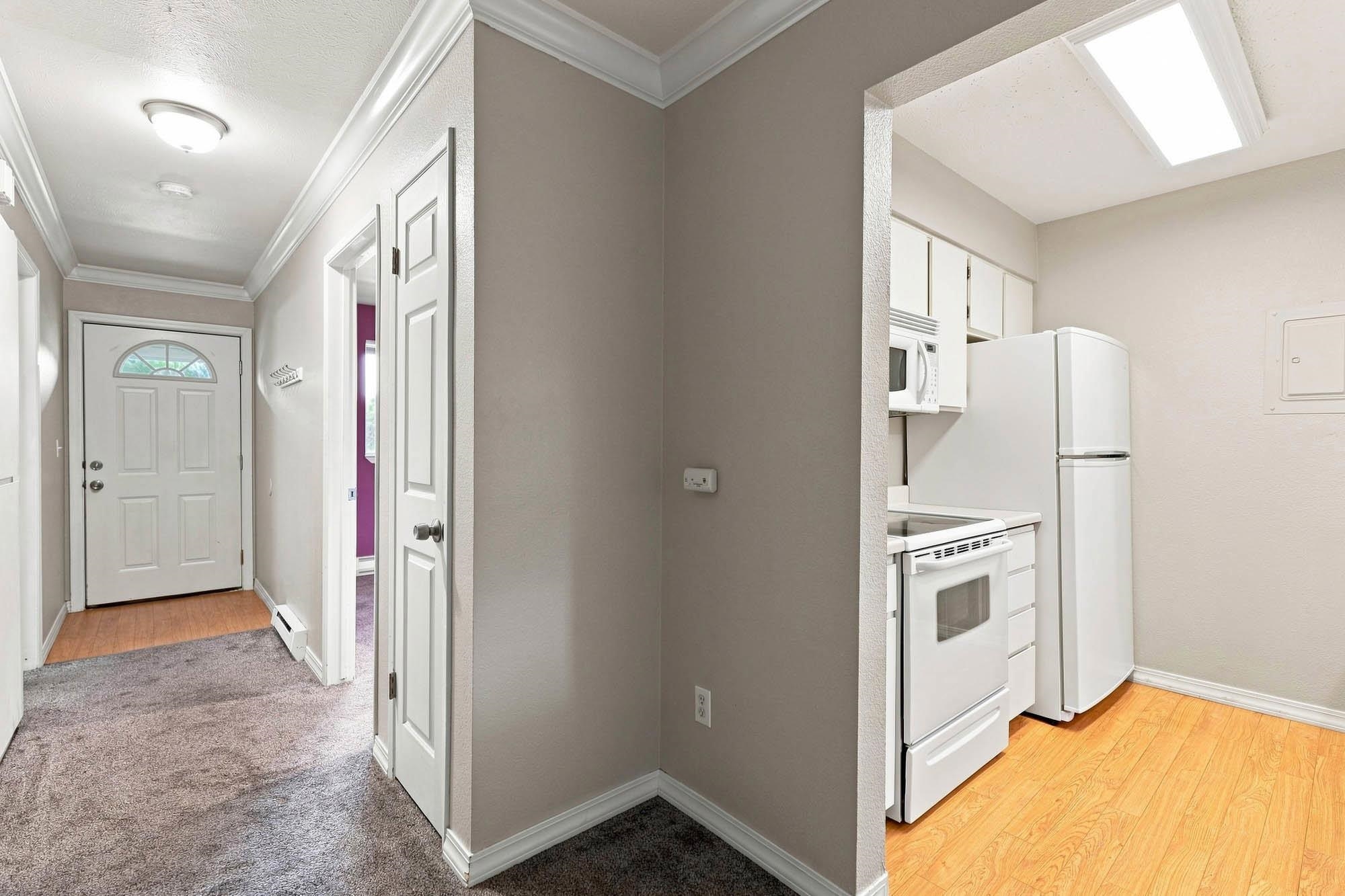 222 N HUTCHINSON #202 Rd - Photo 14