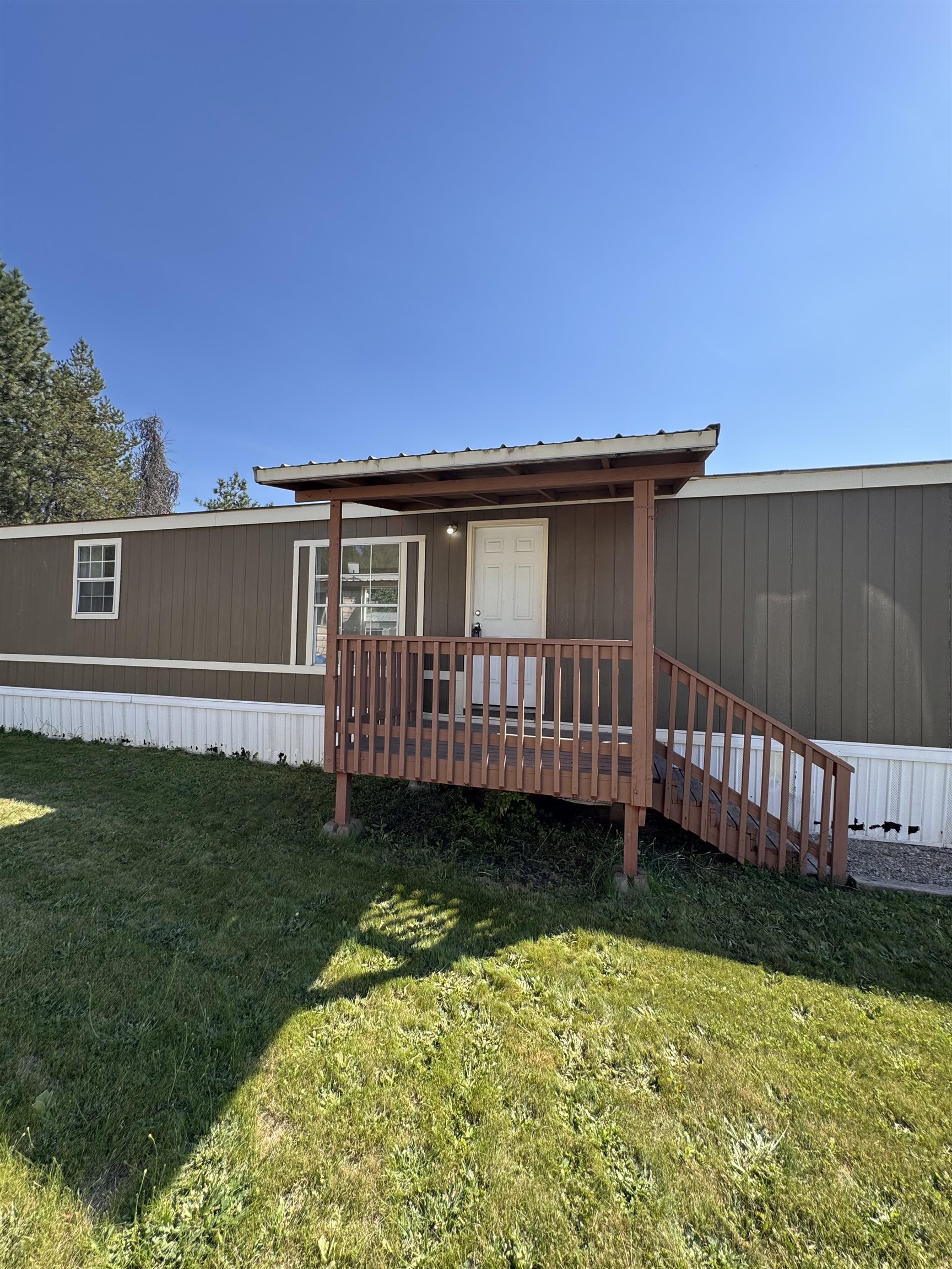 40602 N Newport Hwy - Photo 2