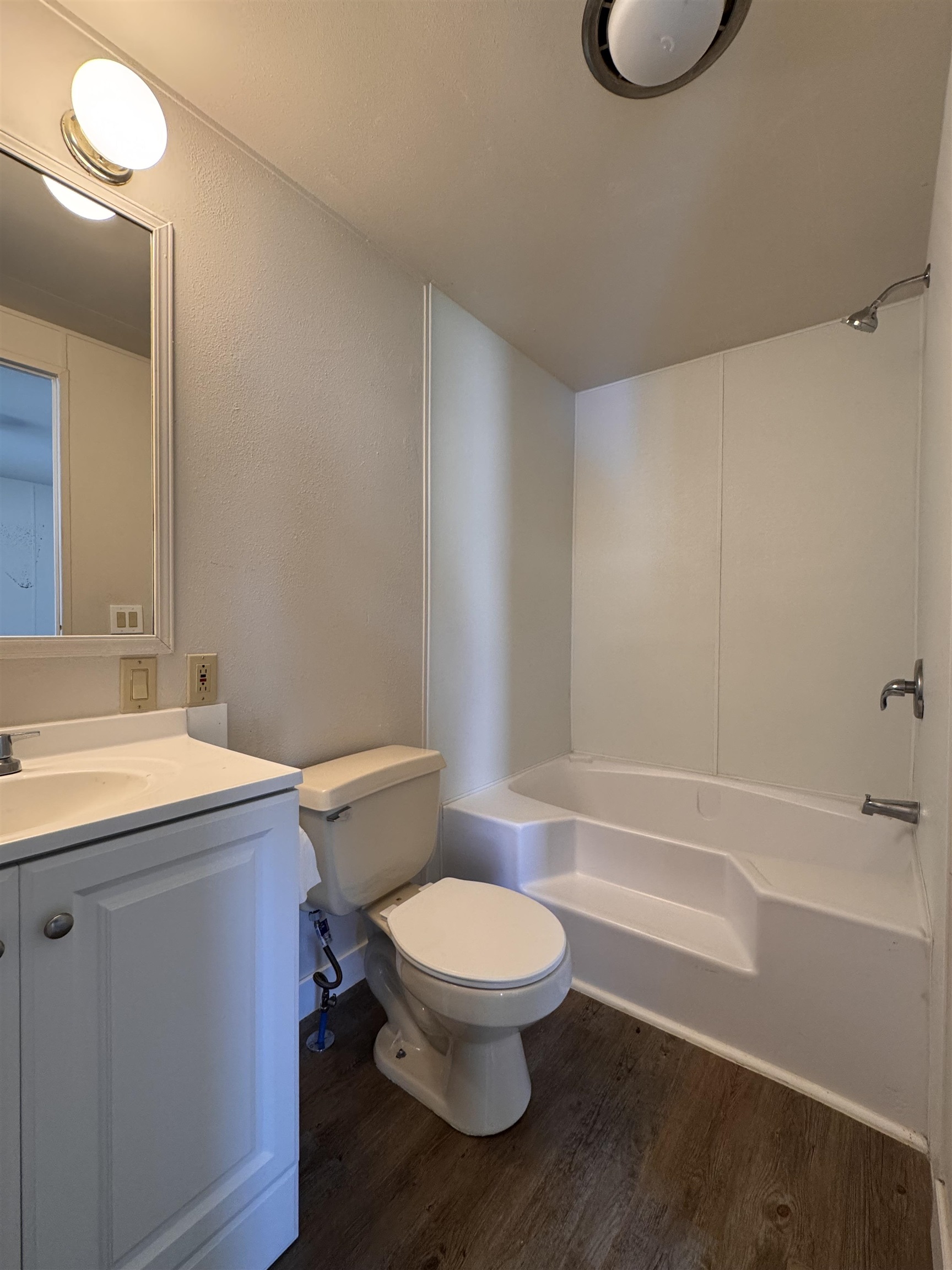 40602 N Newport Hwy - Photo 9