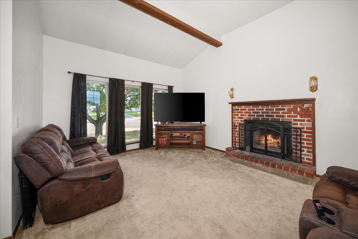 12619 E 31ST Ave - Photo 5