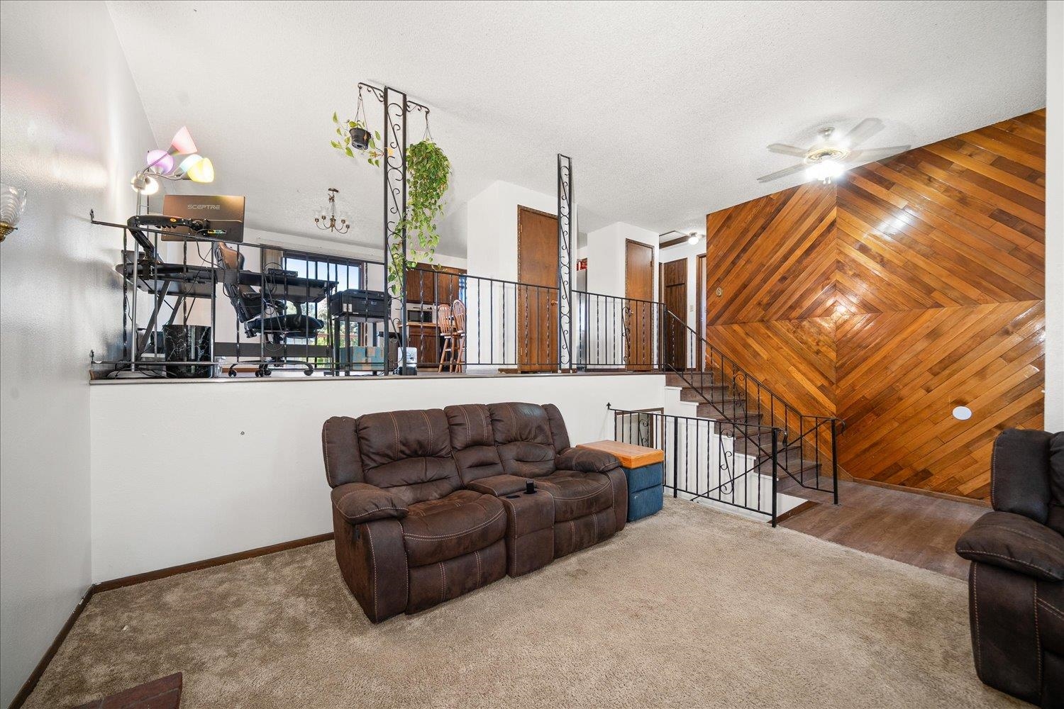 12619 E 31ST Ave - Photo 7