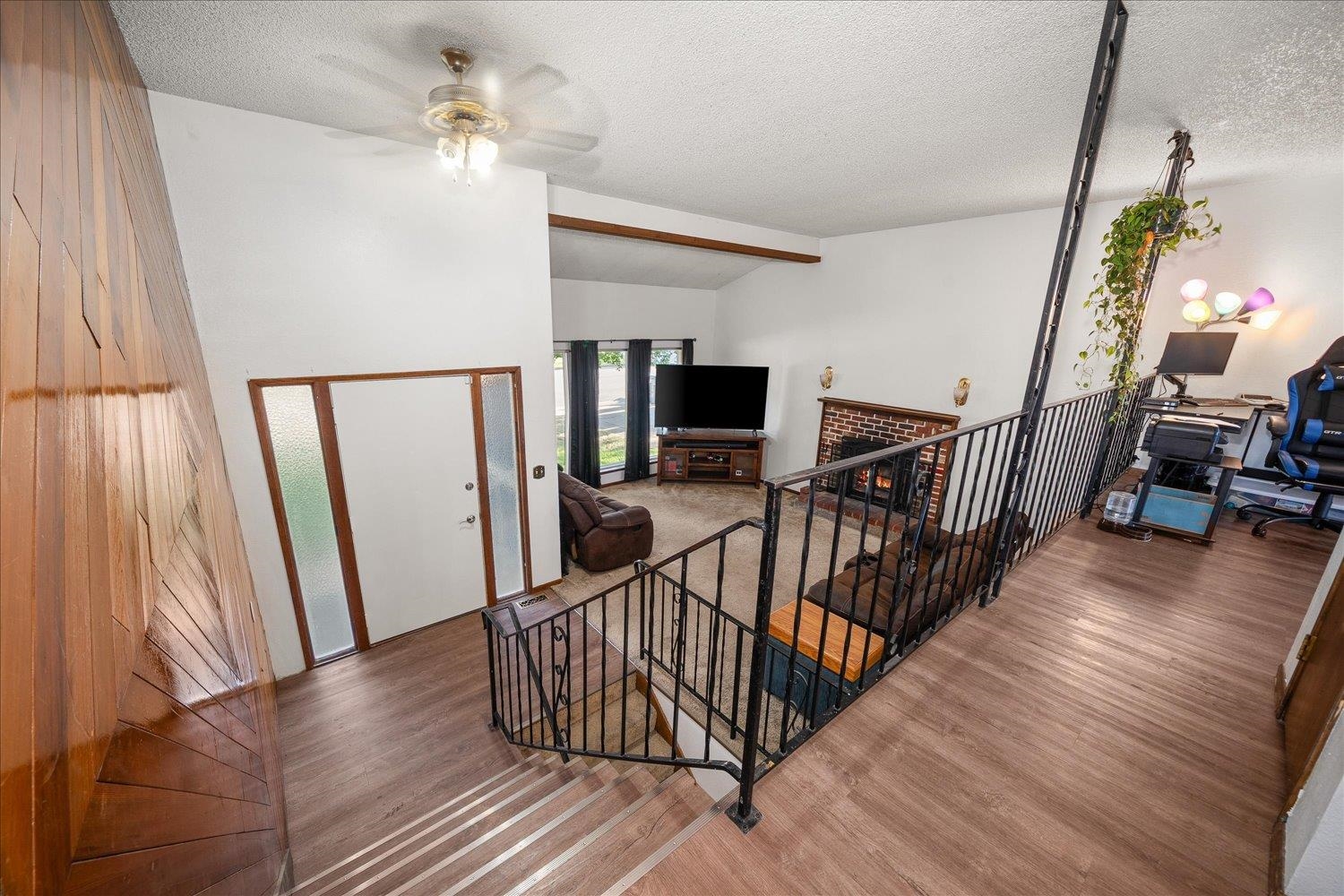 12619 E 31ST Ave - Photo 8