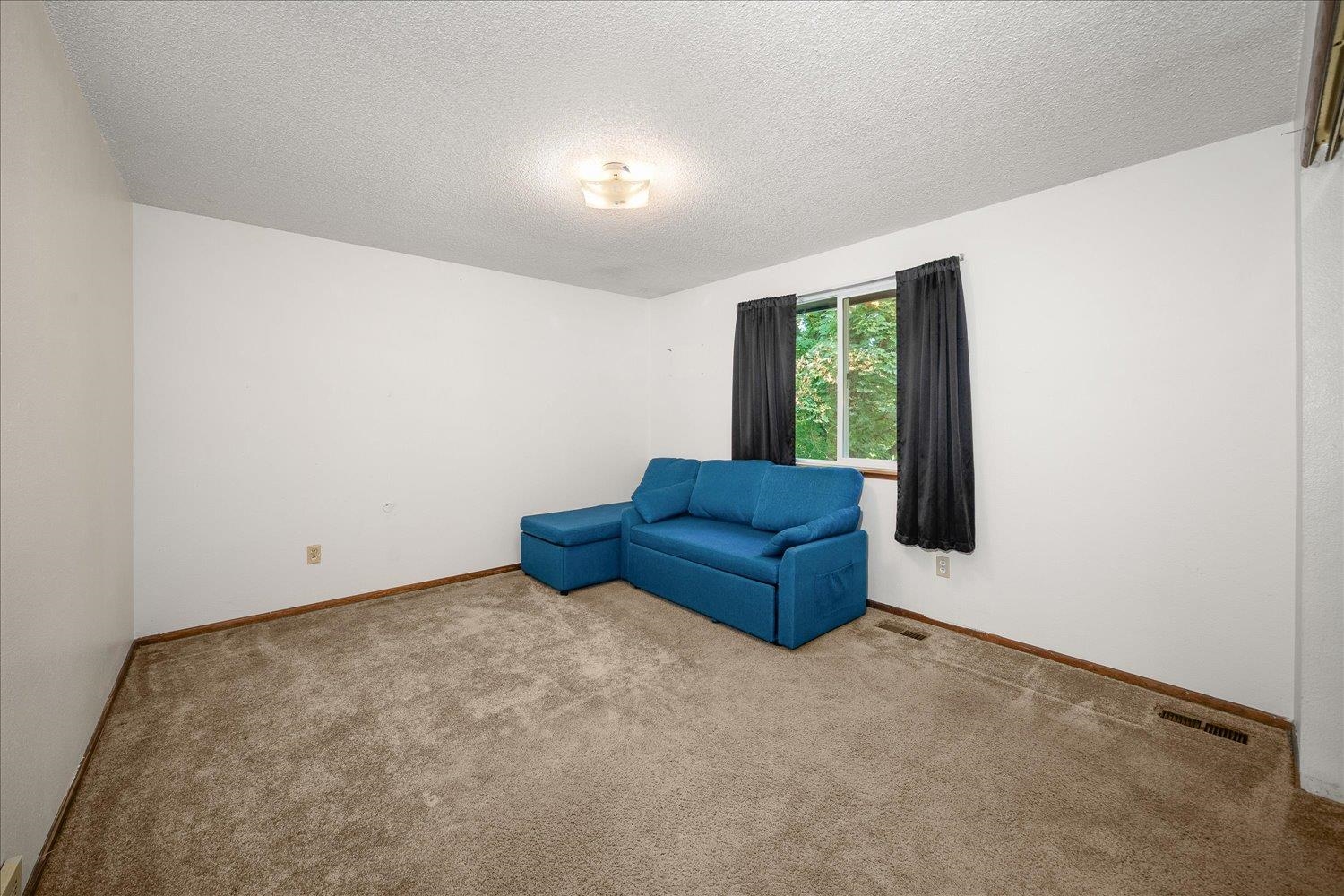 12619 E 31ST Ave - Photo 14