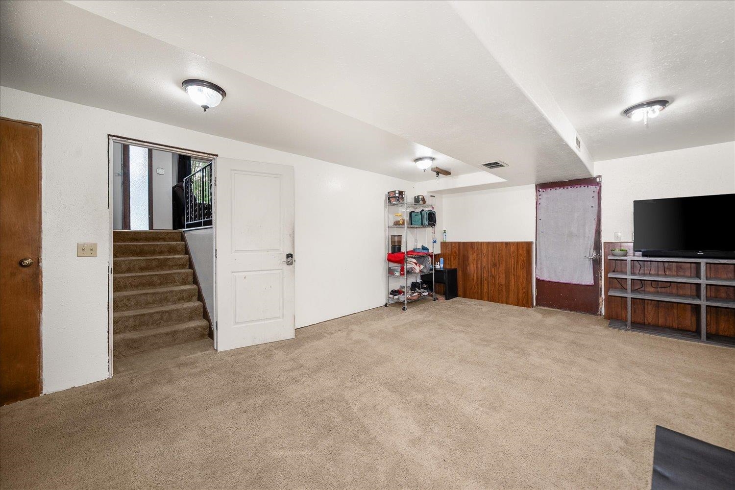 12619 E 31ST Ave - Photo 18