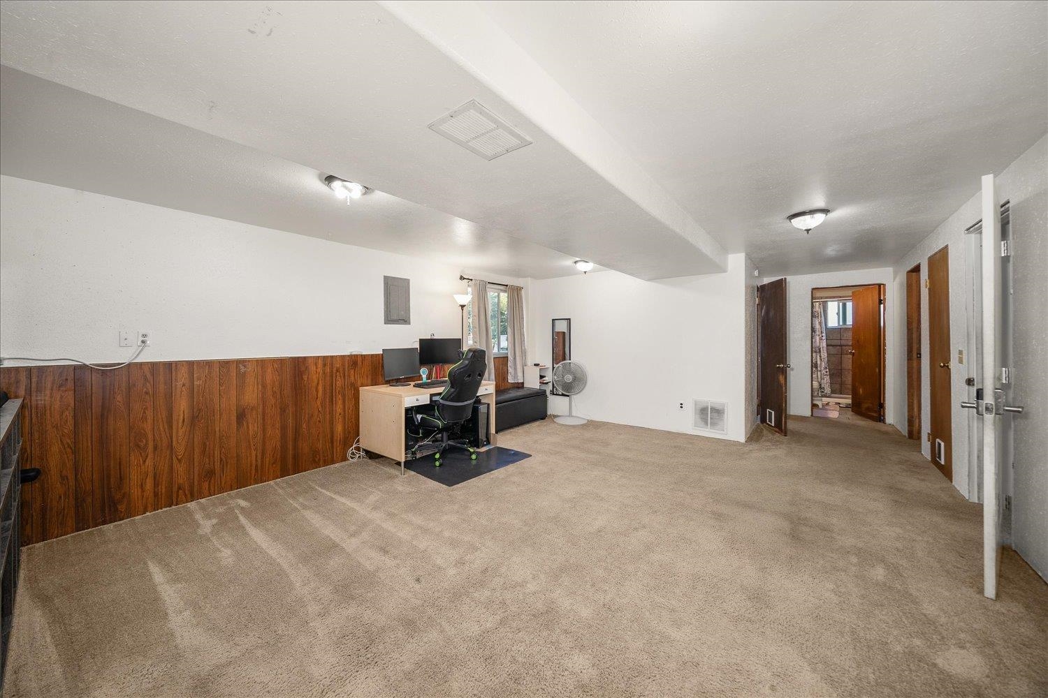 12619 E 31ST Ave - Photo 19
