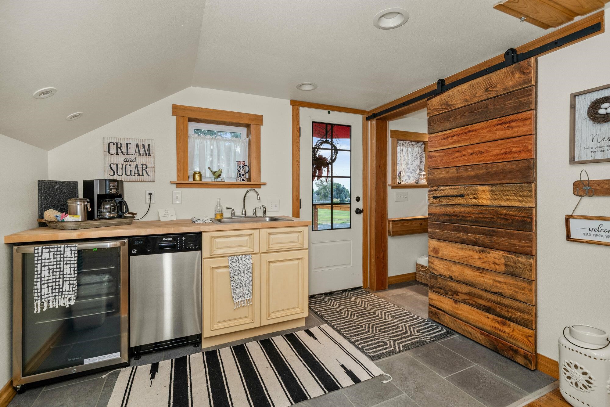 510 E Main St - Photo 21