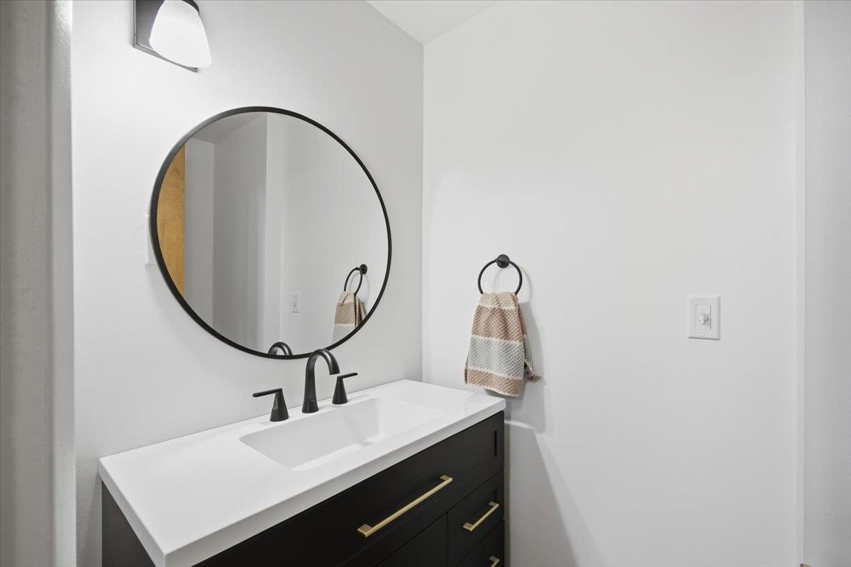 11708 E 19th Ave - Photo 22