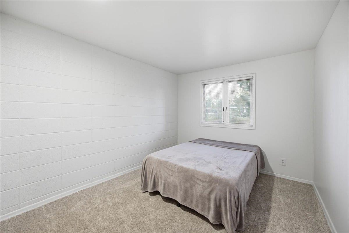 11708 E 19th Ave - Photo 36