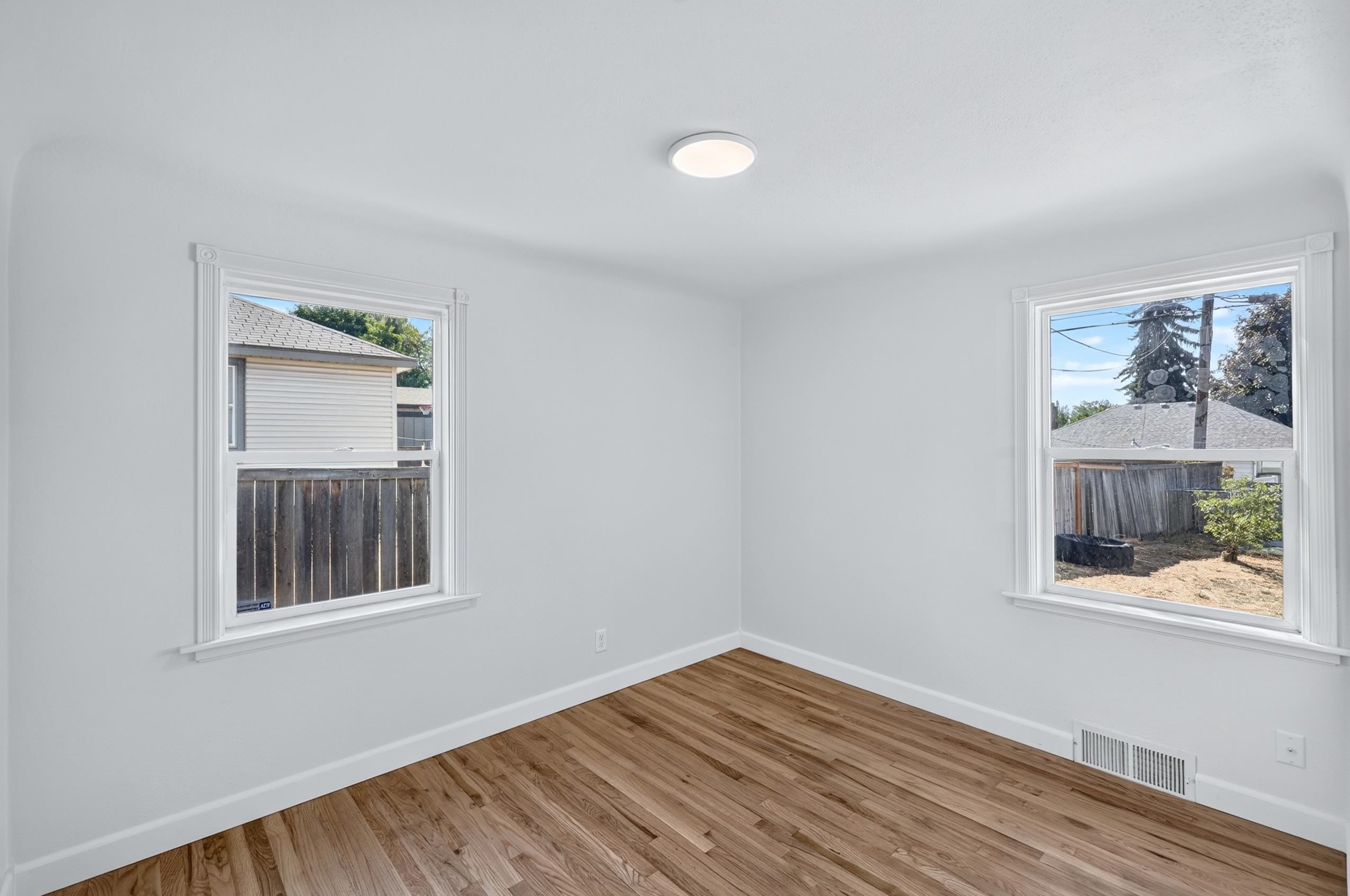 2821 W LONGFELLOW Ave - Photo 19