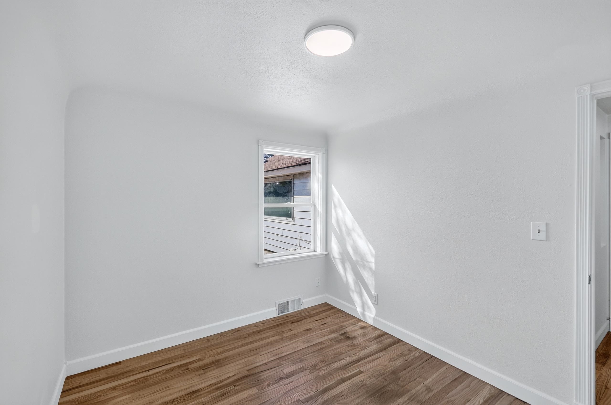 2821 W LONGFELLOW Ave - Photo 20