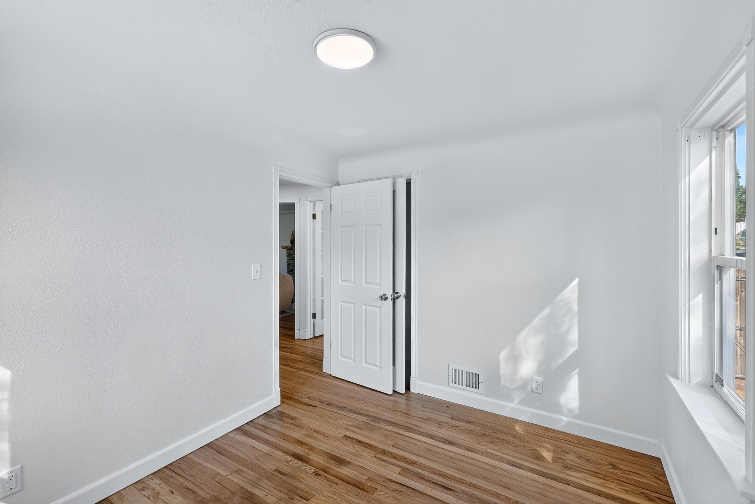 2821 W LONGFELLOW Ave - Photo 21