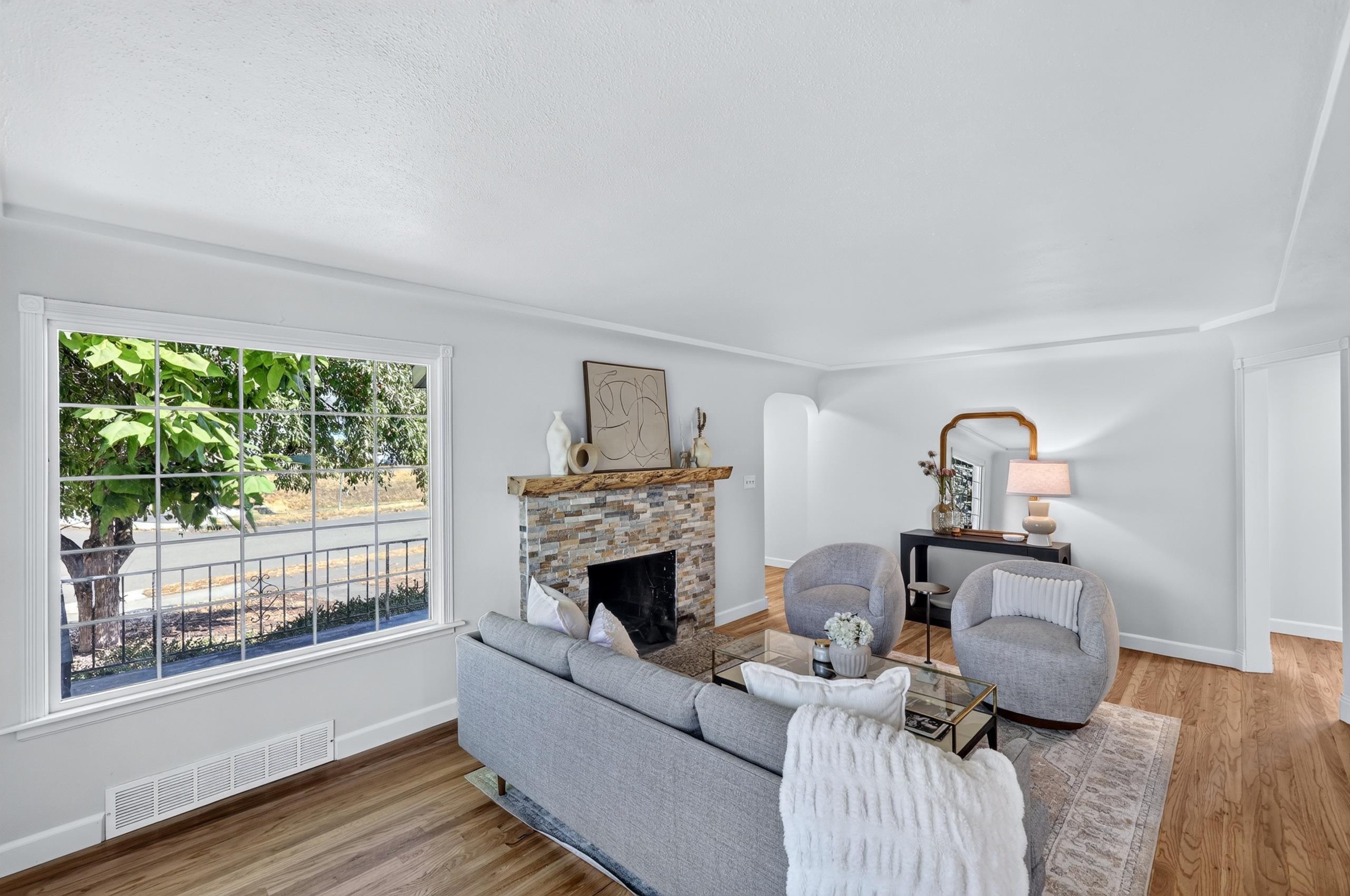2821 W LONGFELLOW Ave - Photo 3