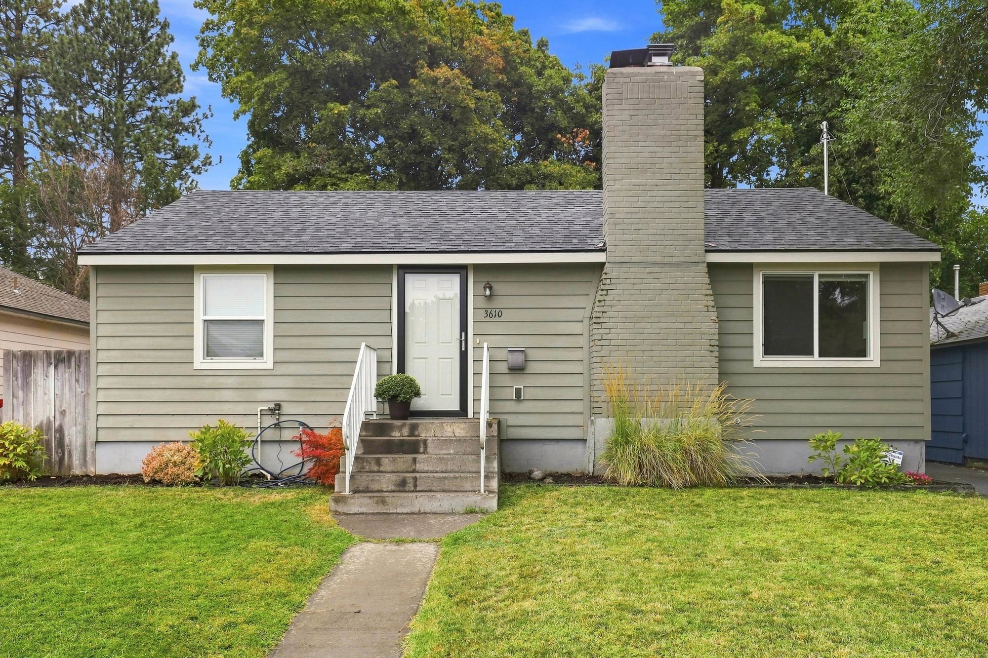 3610 W WELLESLEY Ave - Photo 1