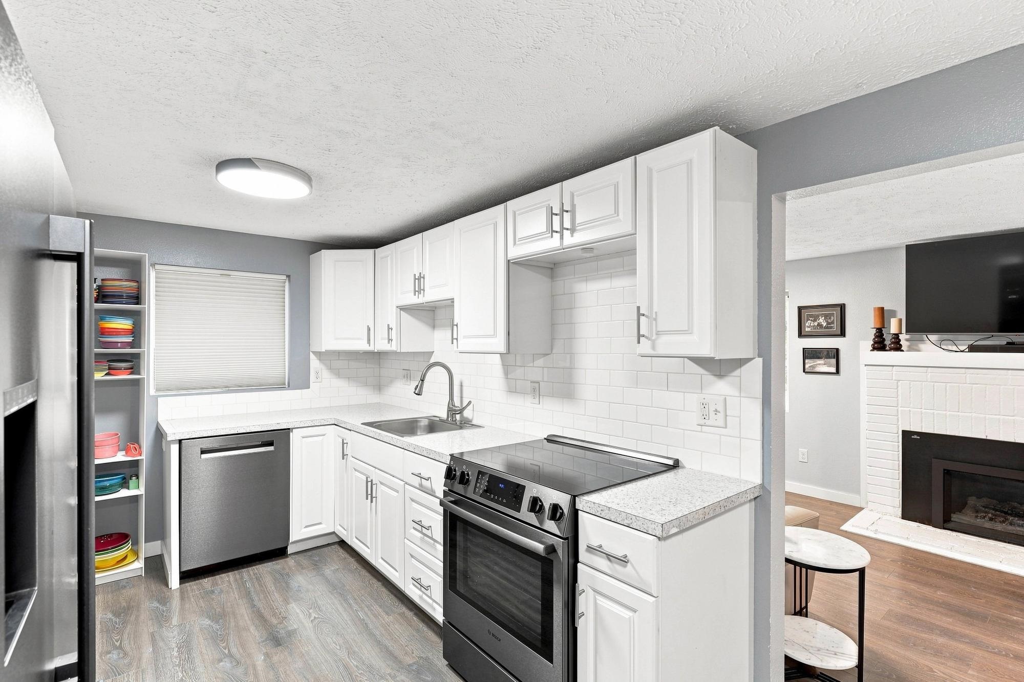 3610 W WELLESLEY Ave - Photo 9