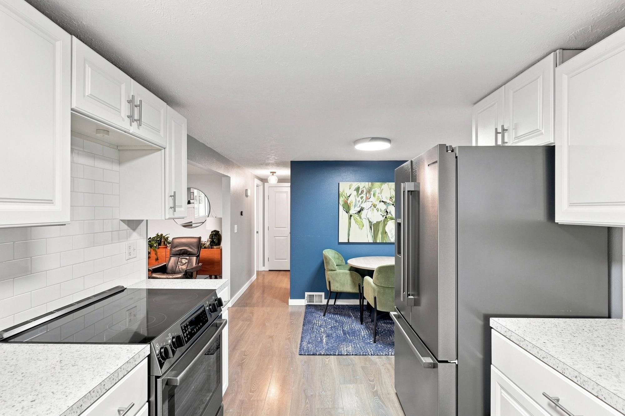 3610 W WELLESLEY Ave - Photo 13