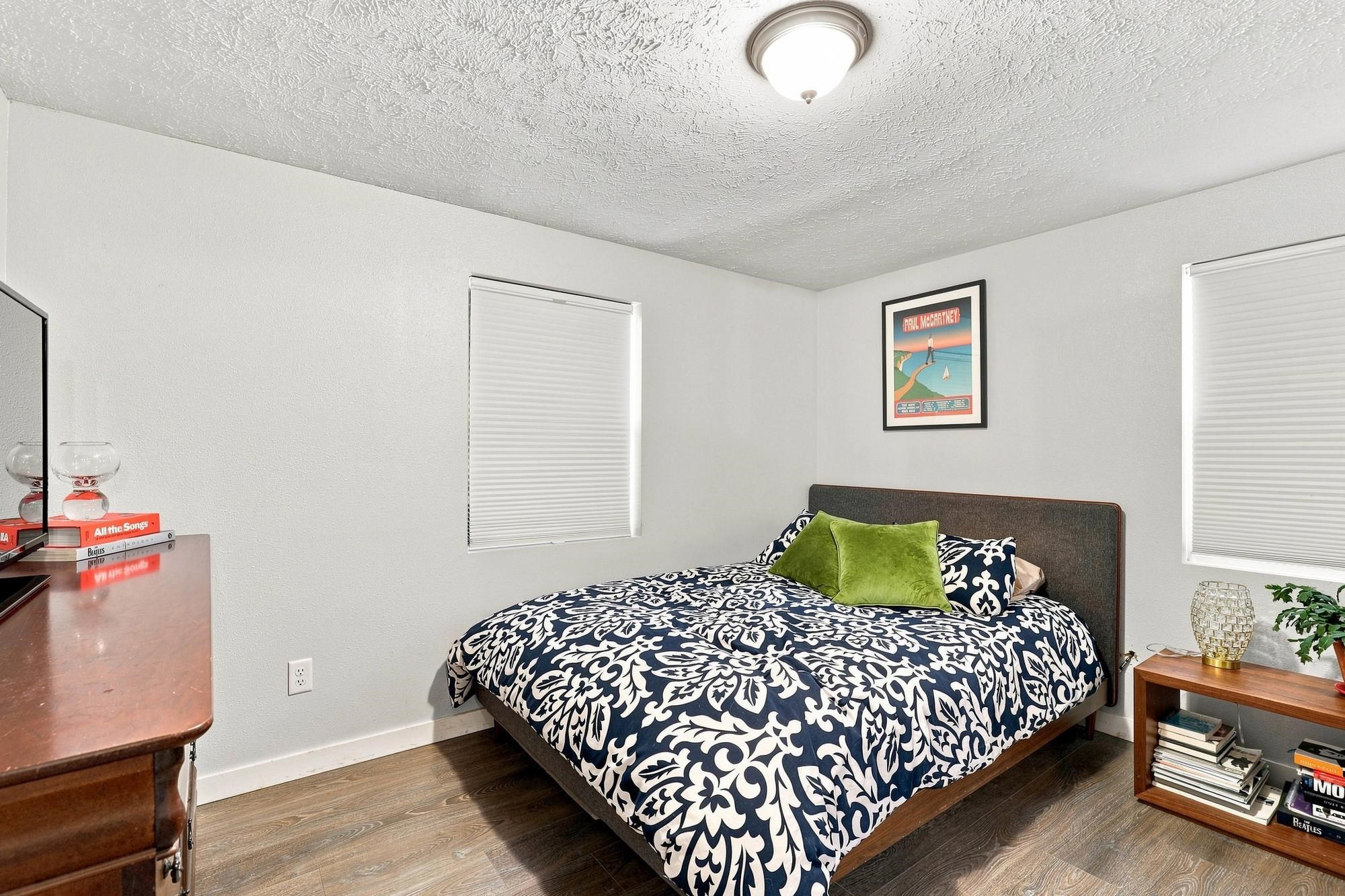 3610 W WELLESLEY Ave - Photo 17