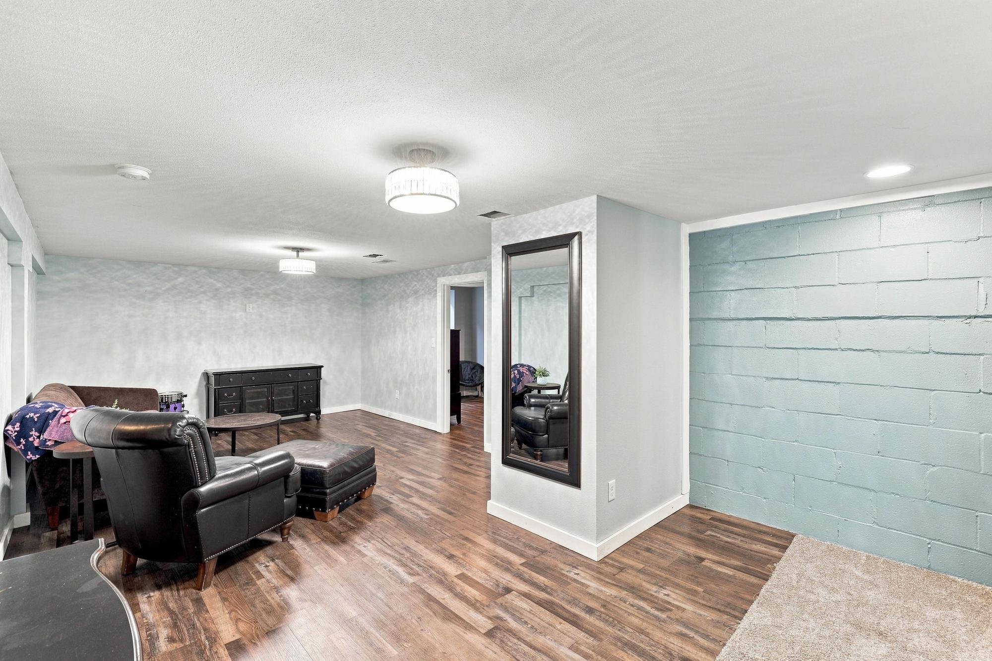 3610 W WELLESLEY Ave - Photo 18