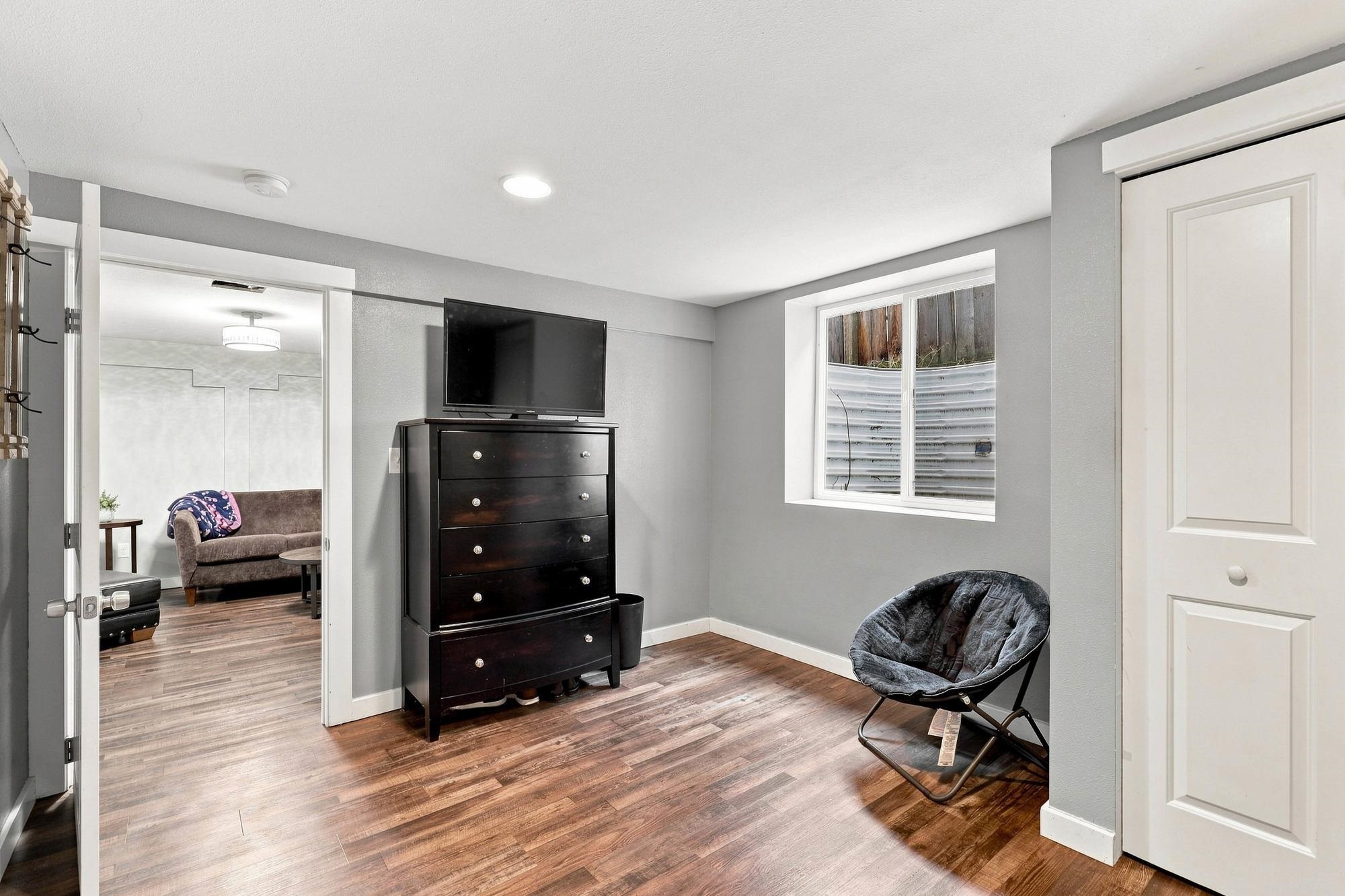 3610 W WELLESLEY Ave - Photo 22