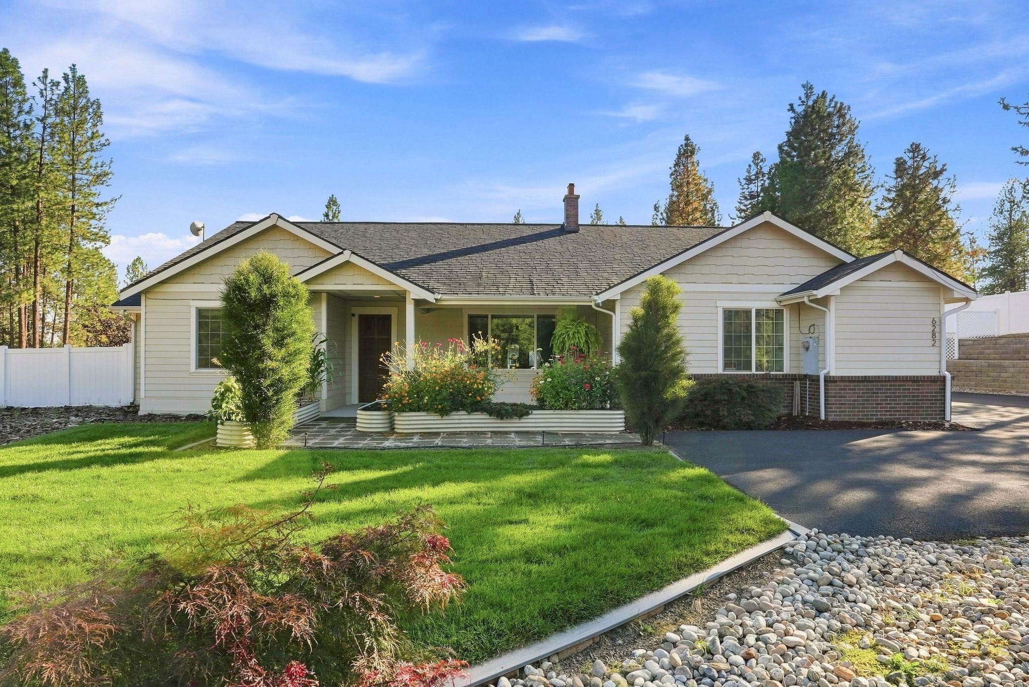 6282 W Bluebird Way - Photo 1