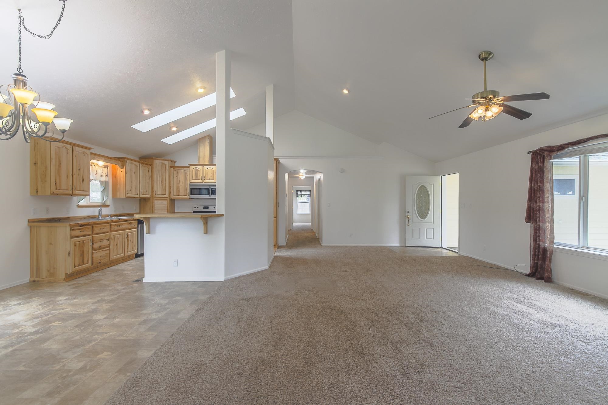 216 S 3rd Street W St - Photo 15
