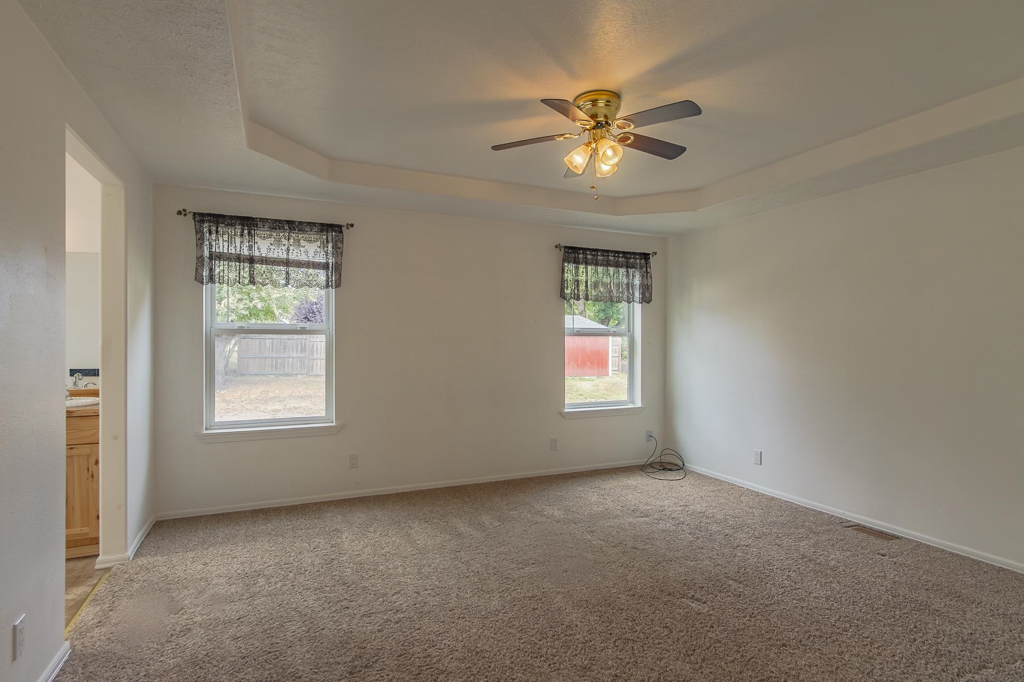 216 S 3rd Street W St - Photo 22