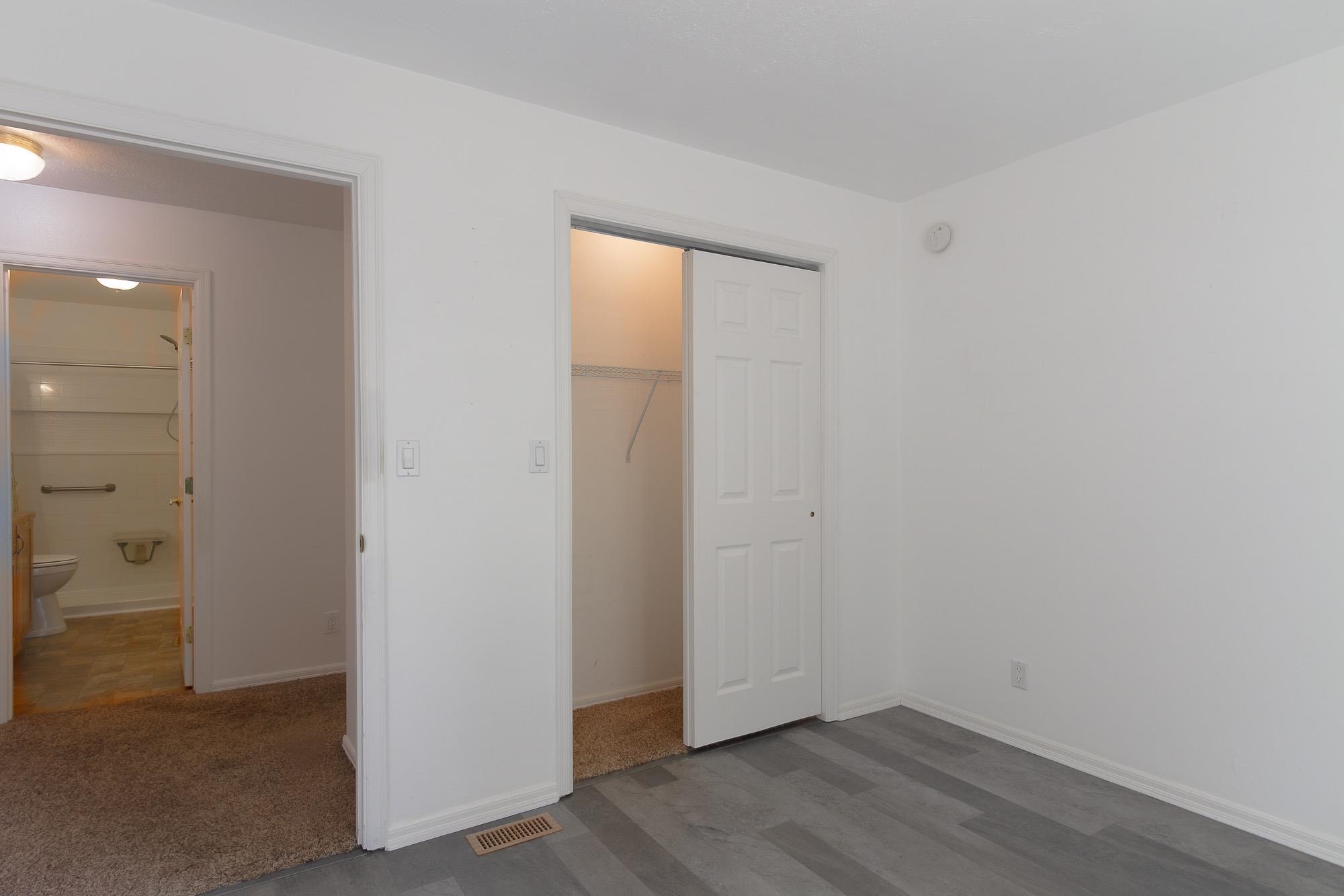 216 S 3rd Street W St - Photo 29